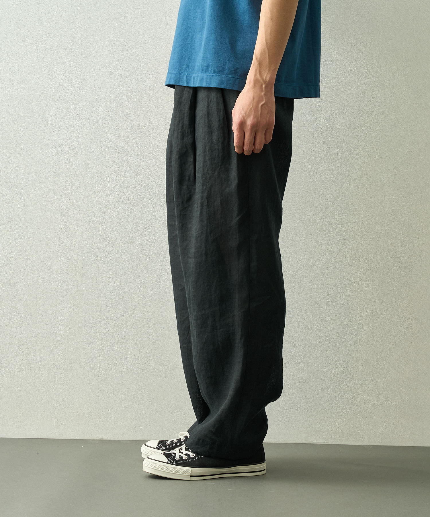 DOUBLE PLEATED EASY TROUSERS MARKAWARE