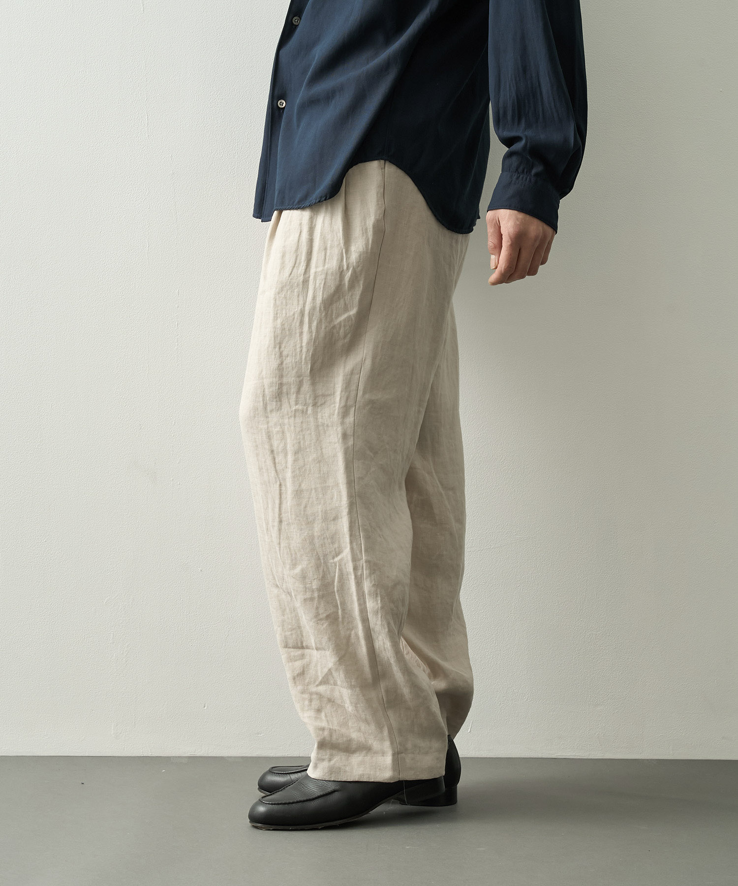 DOUBLE PLEATED EASY TROUSERS MARKAWARE