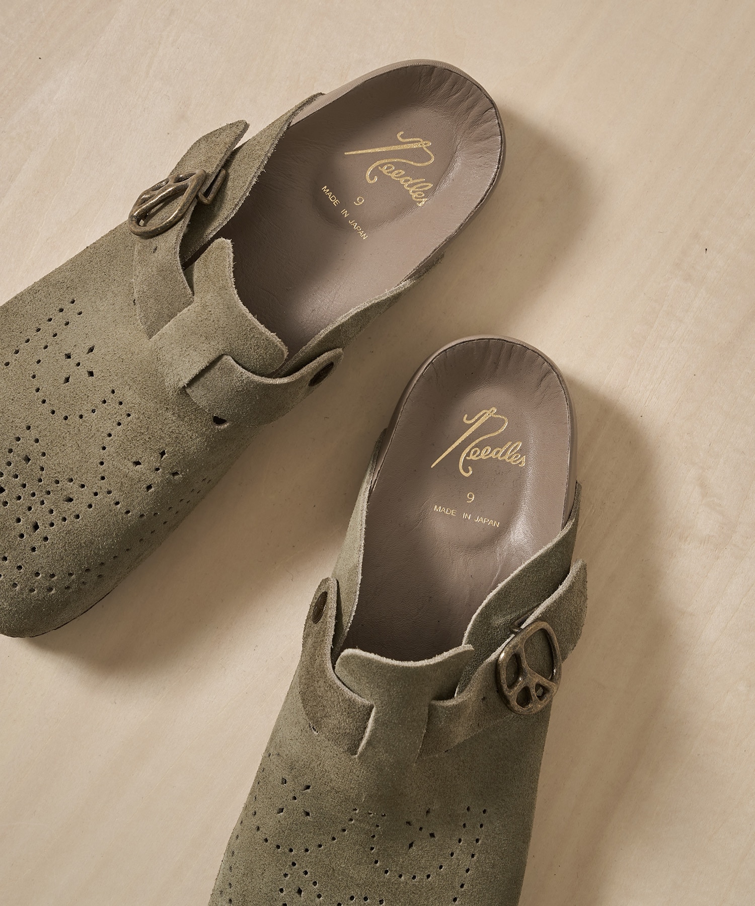 Clog Sandal - Suede Needles