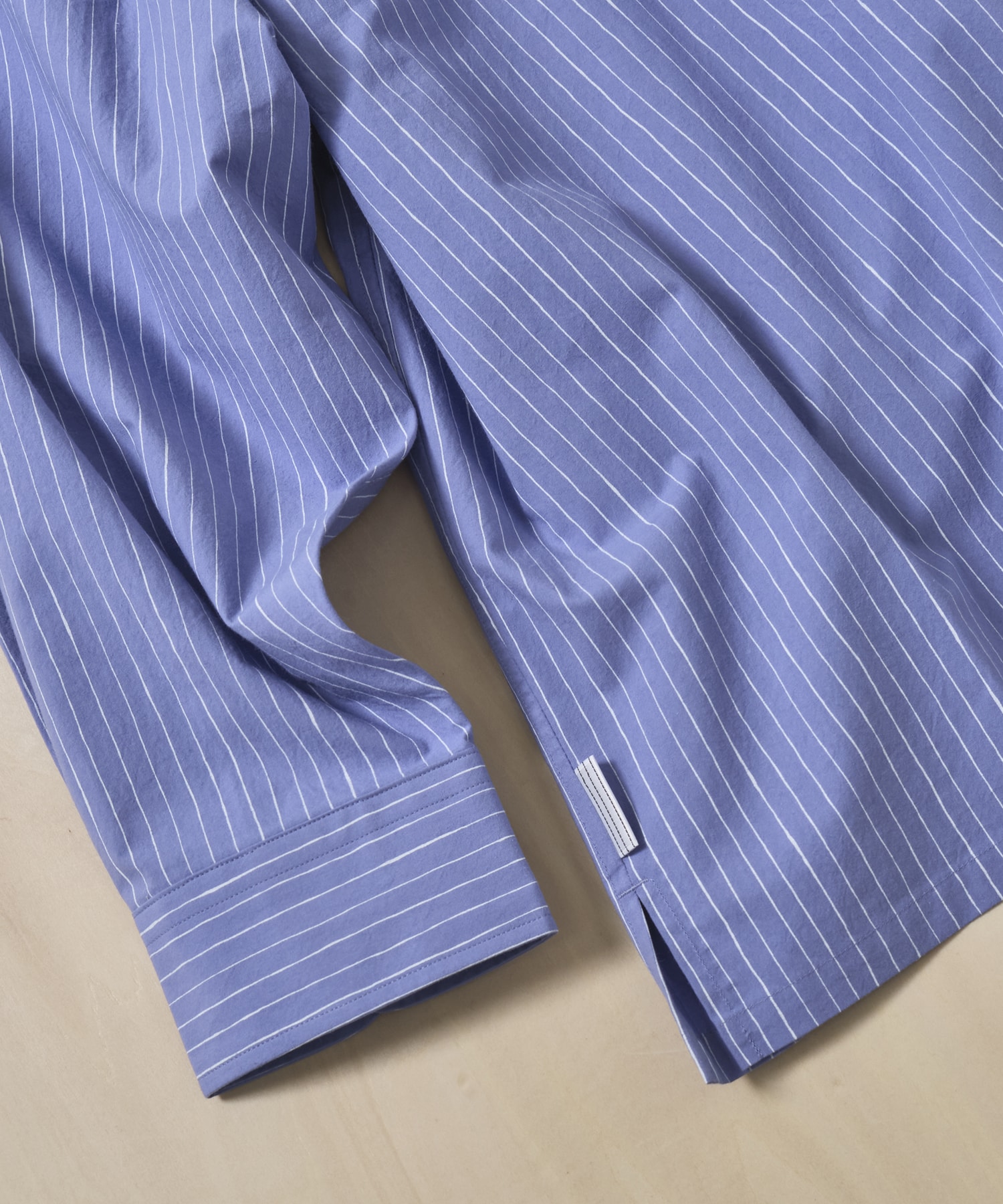 COTTON STRIPE SLIT SHIRT S.F.C