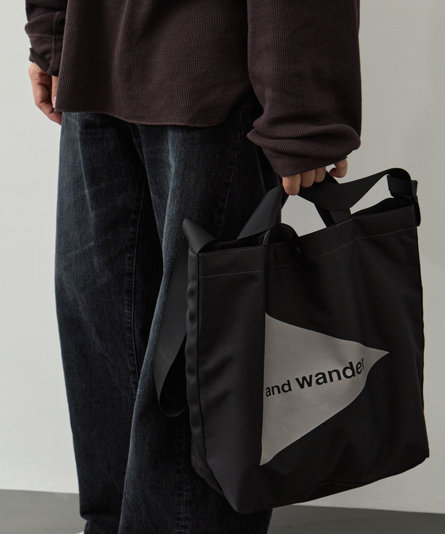 recycle OX logo tote bag and wander