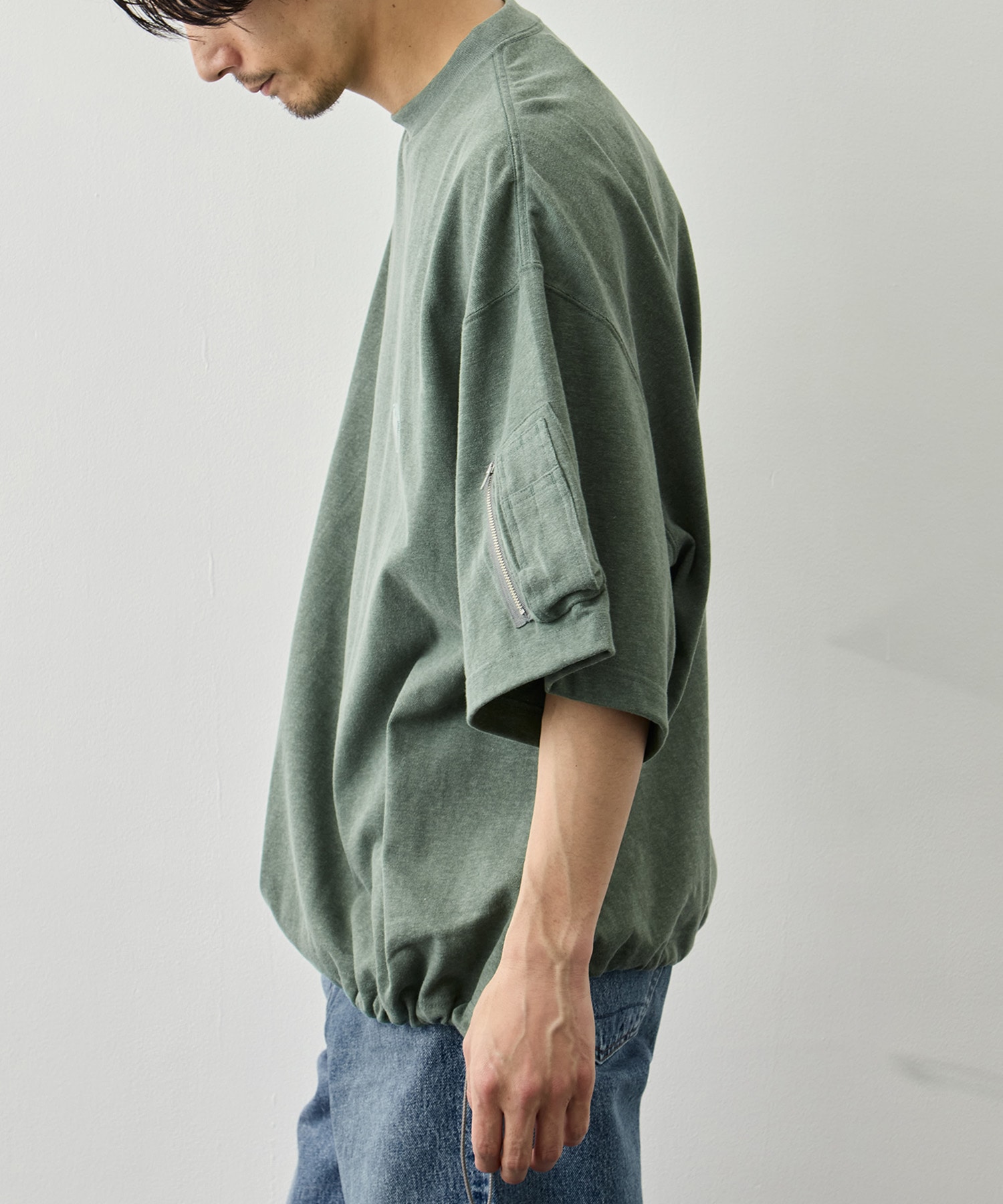 Arm Pocket Balloon T-Shirt is-ness