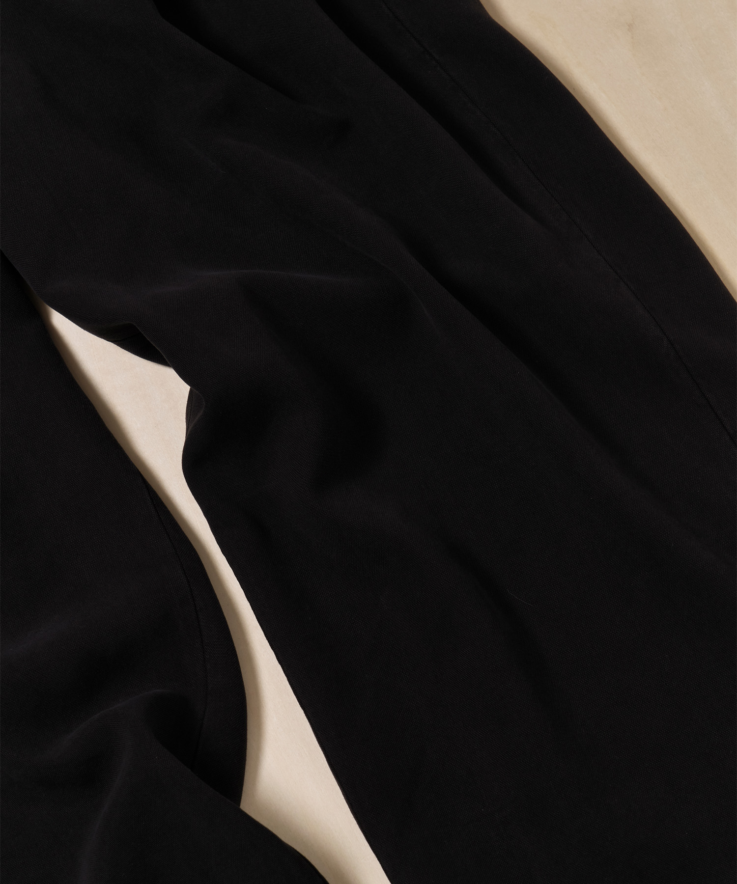 別注tencel wide slacls concause