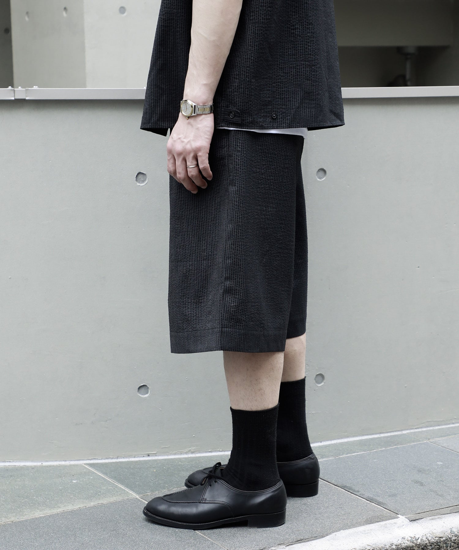 DOUBLE TUCK SHORTS marka