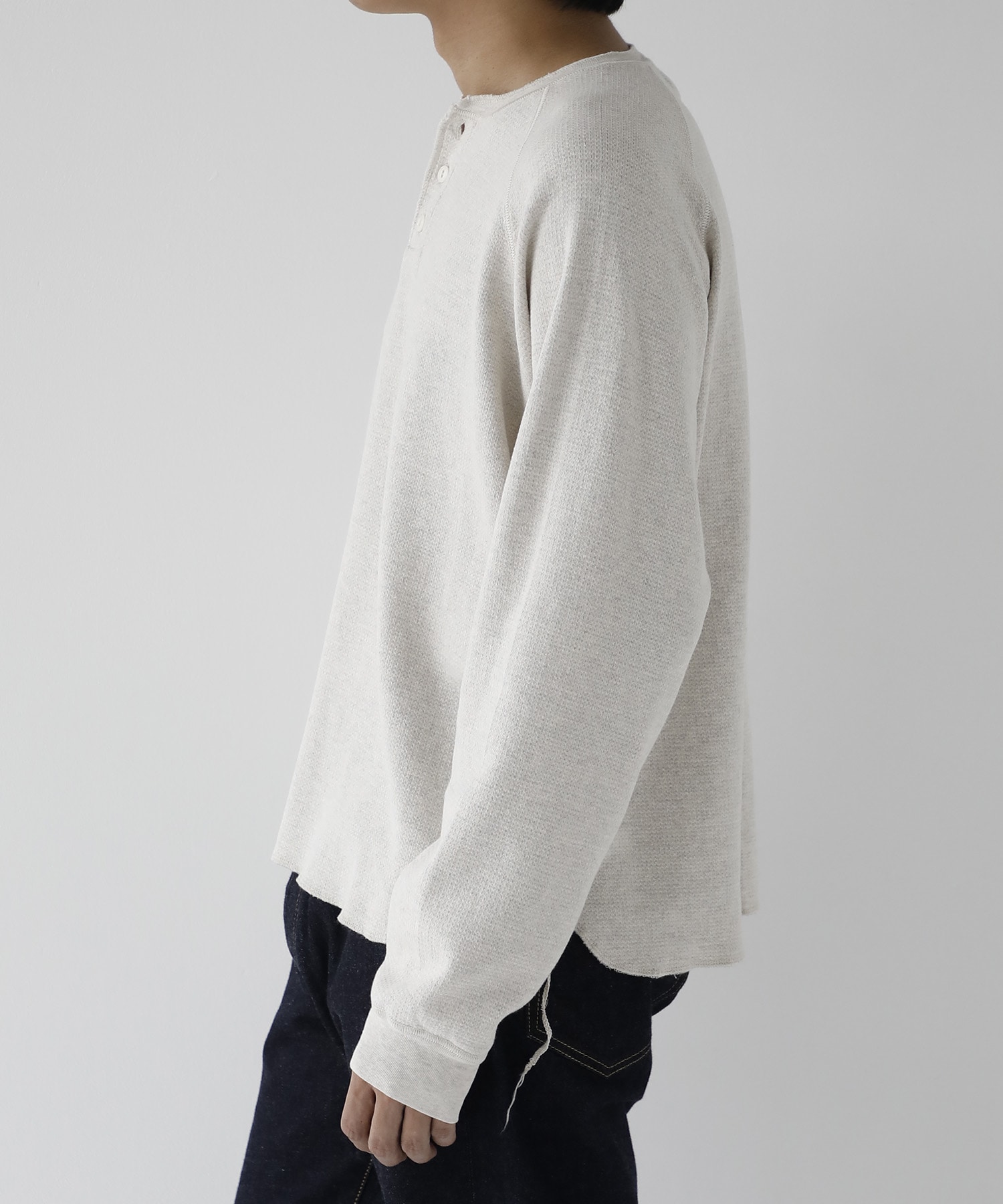 WタックラグランヘンリーネックロンT REMI RELIEF