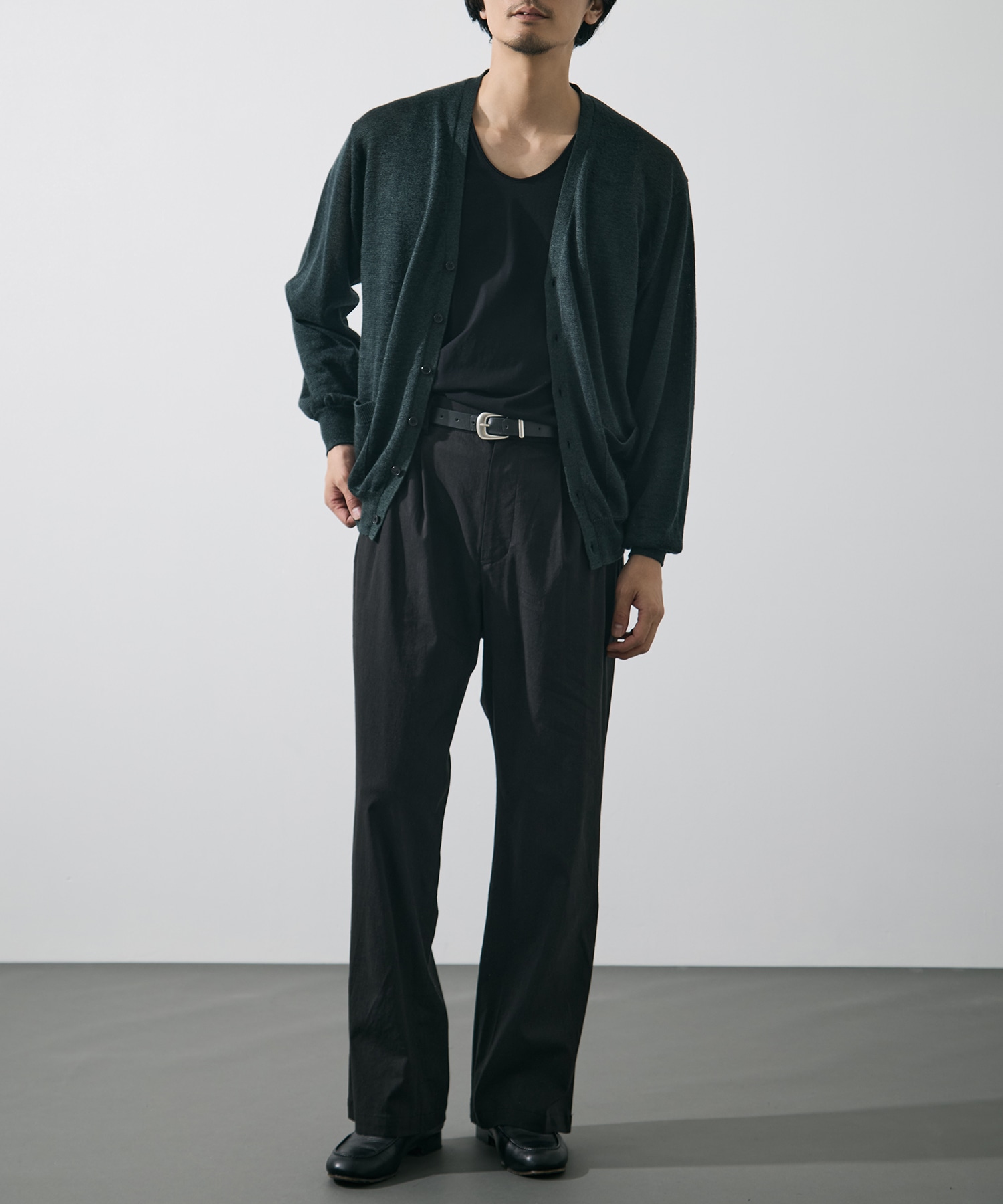 別注 RAMIE WOOL V NECK CARDIGAN BATONER