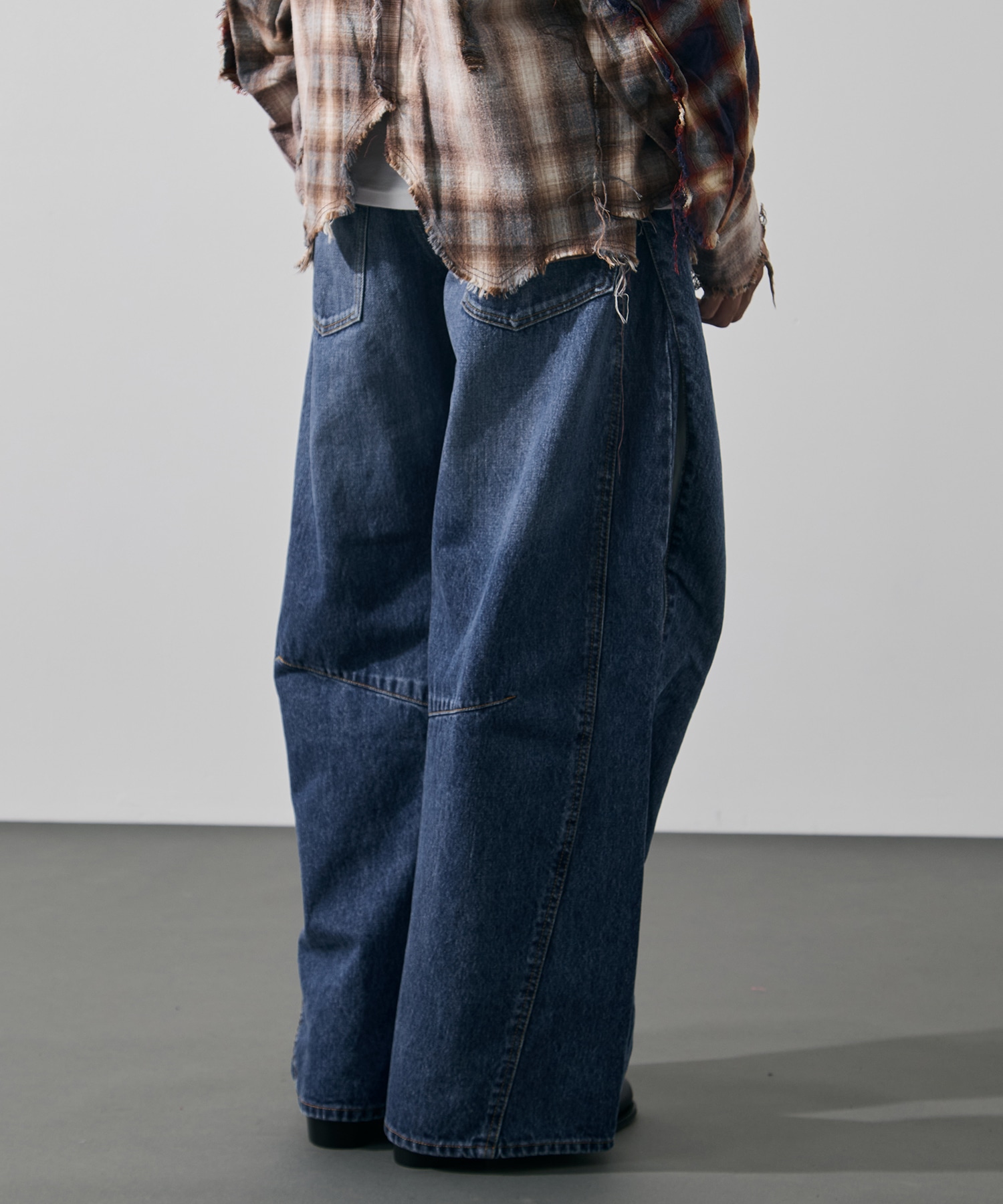3D cutting denim pants KHOKI