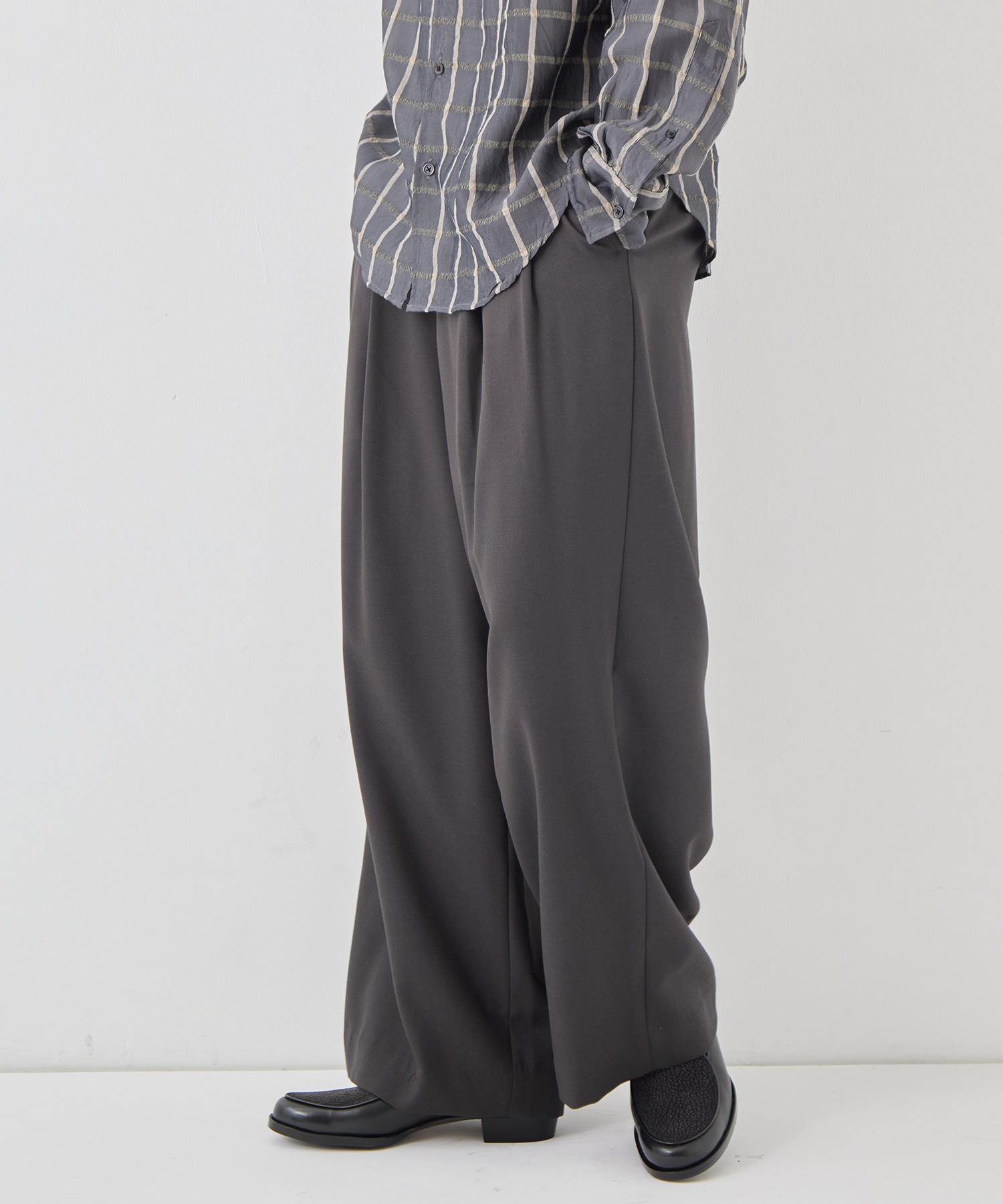 DOUBLE PLEATED BUGGY TROUSERS marka