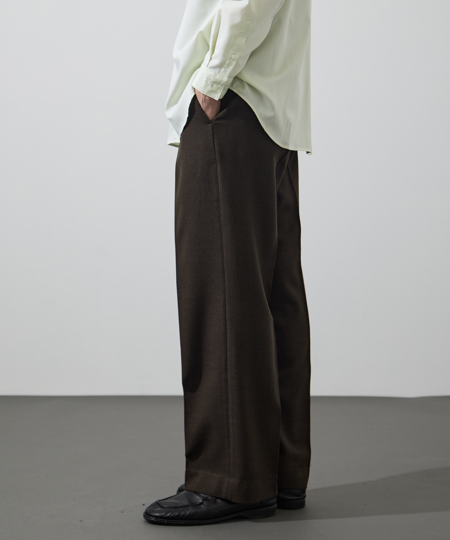 REGULAR FIT STRAIGHT TROUSERS marka