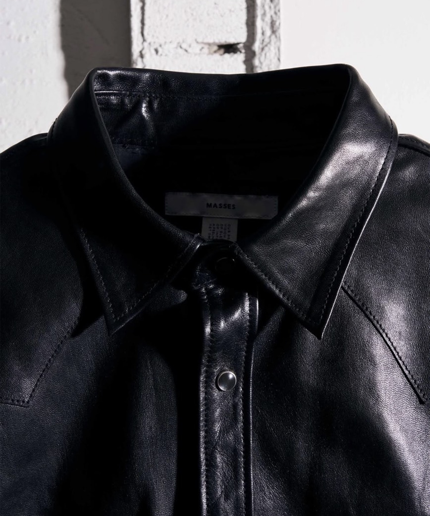 HORSE LEATHER SHIRT VINTAGE W MASSES