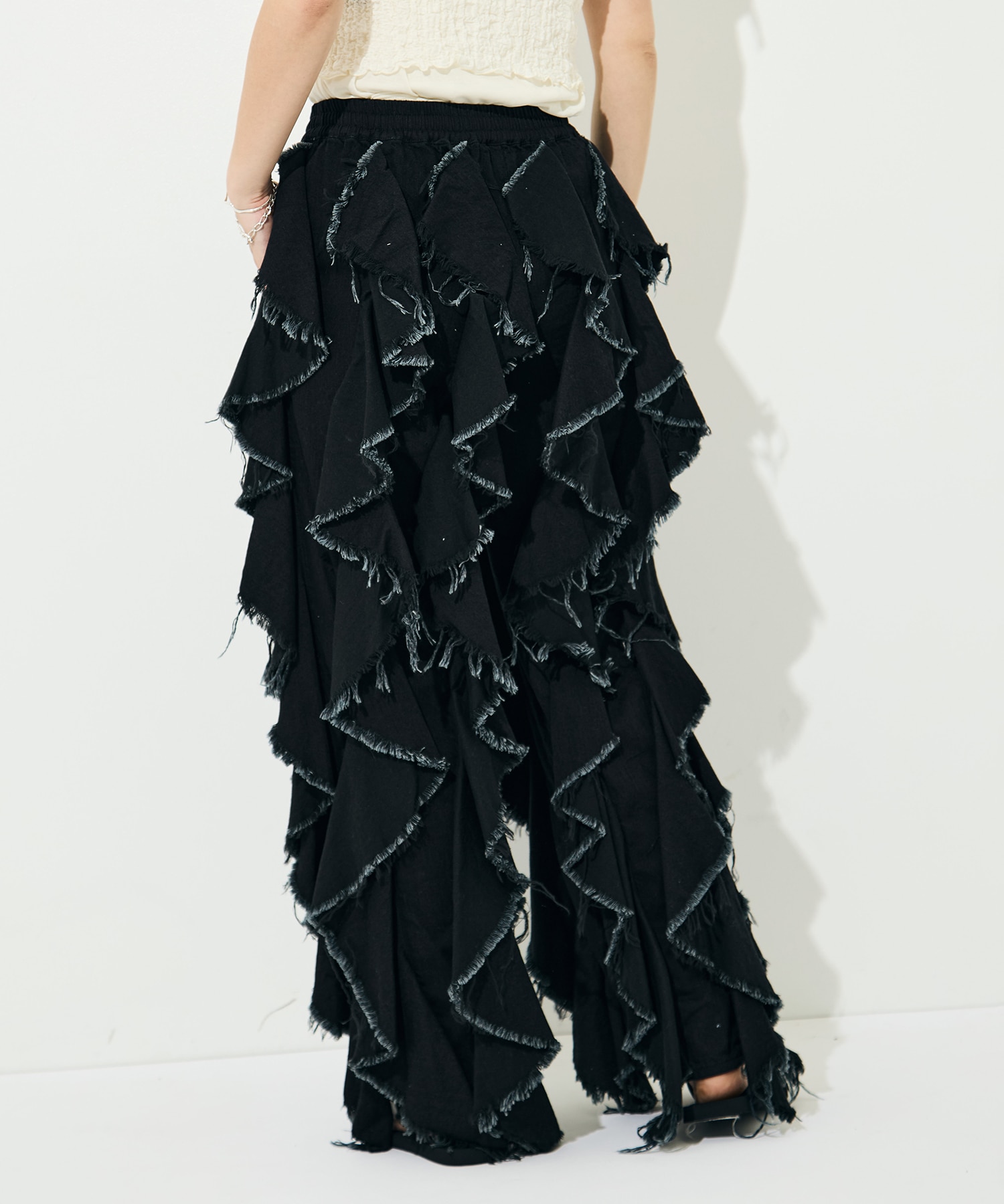 LIGHT OZ RUFFLE DENIM PANTS BELPER