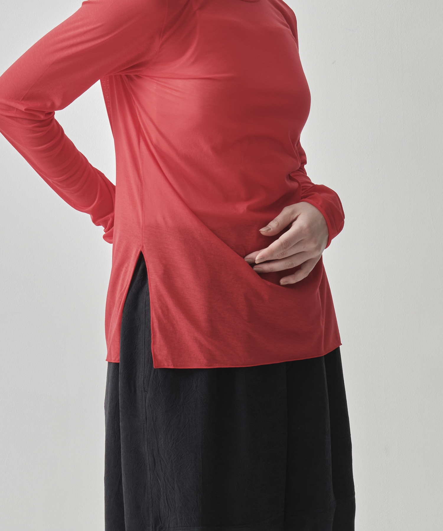 Side Slit Crew Neck Long Sleeve T GOOD PEOPLE GOOD STITCHING GOOD PRODUCT