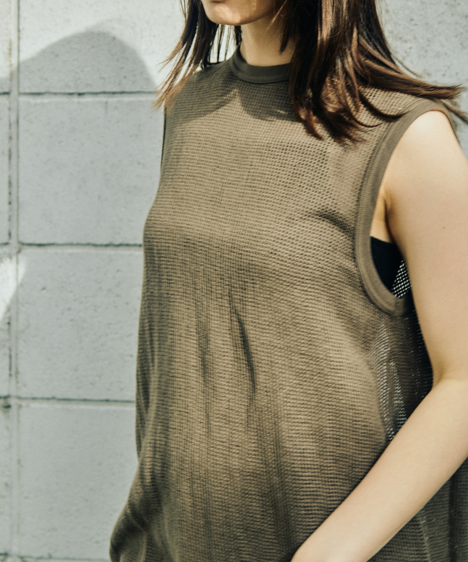 Basket Mesh Back-slit Tank PHEENY