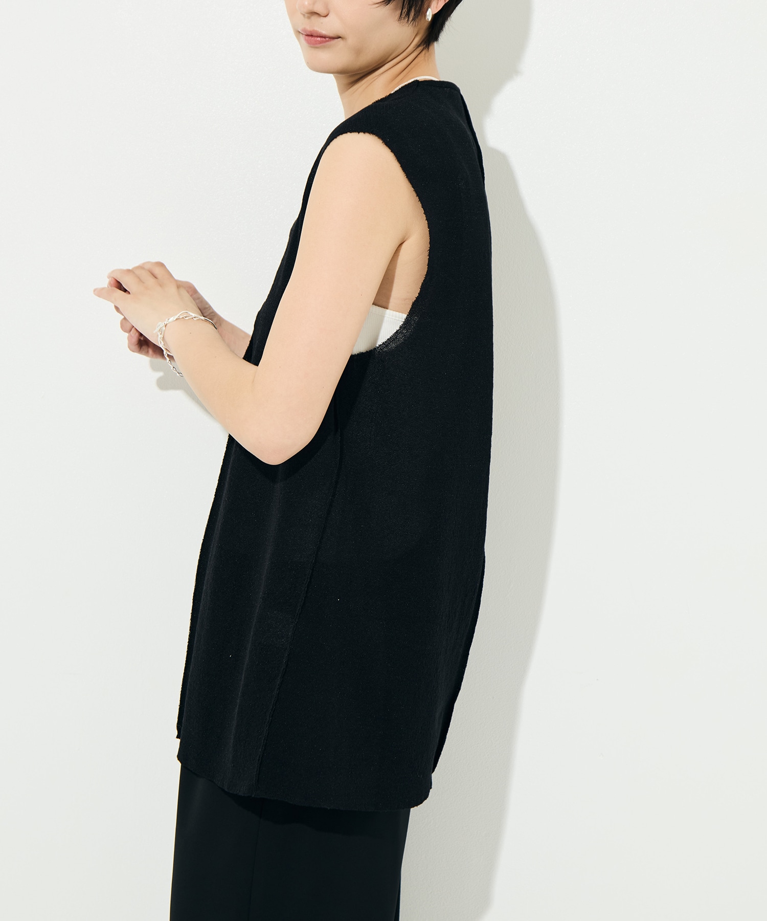 Dry Sheer Milano Knit vest WRAPINKNOT