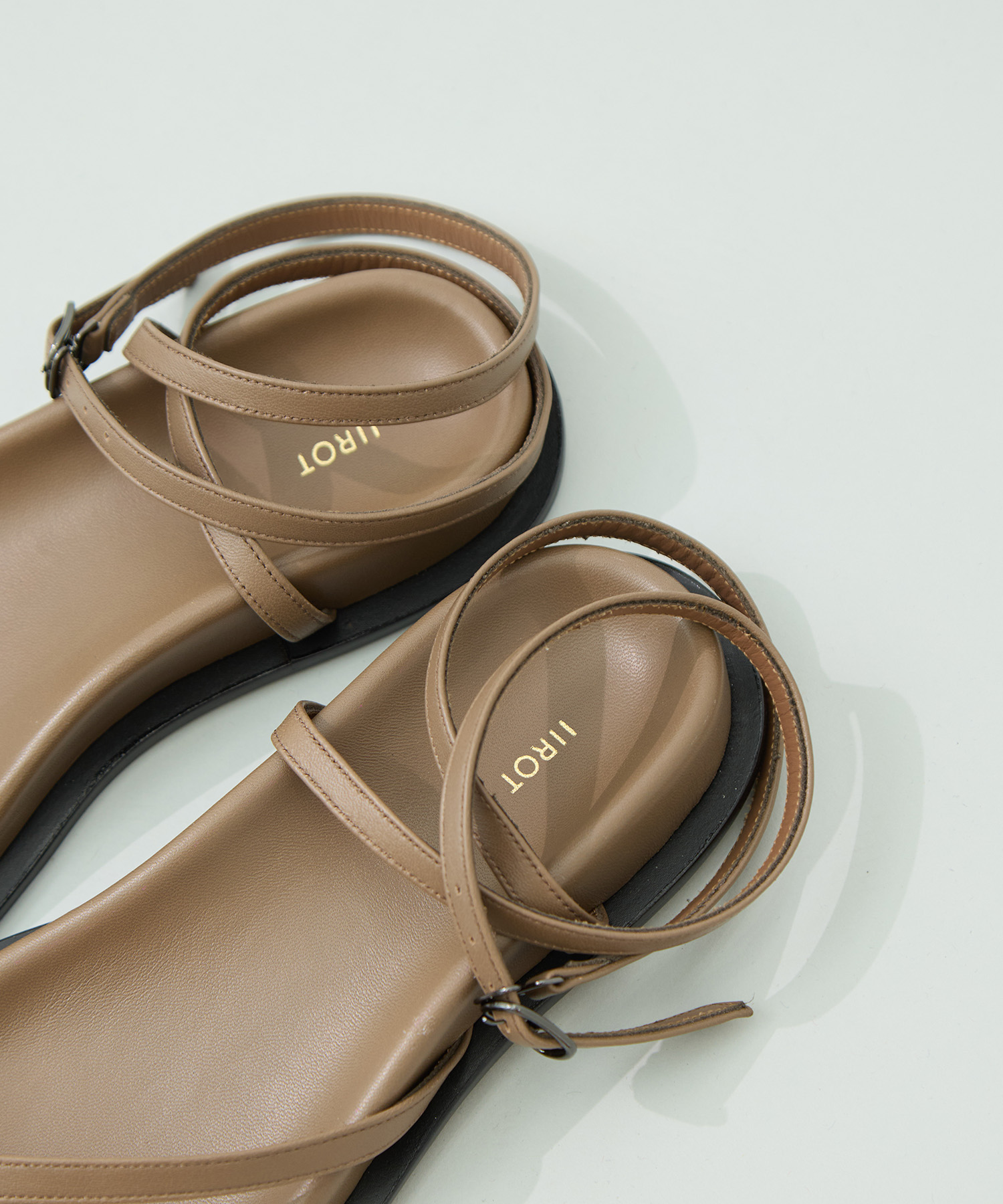 lether hold thumb sandal IIROT