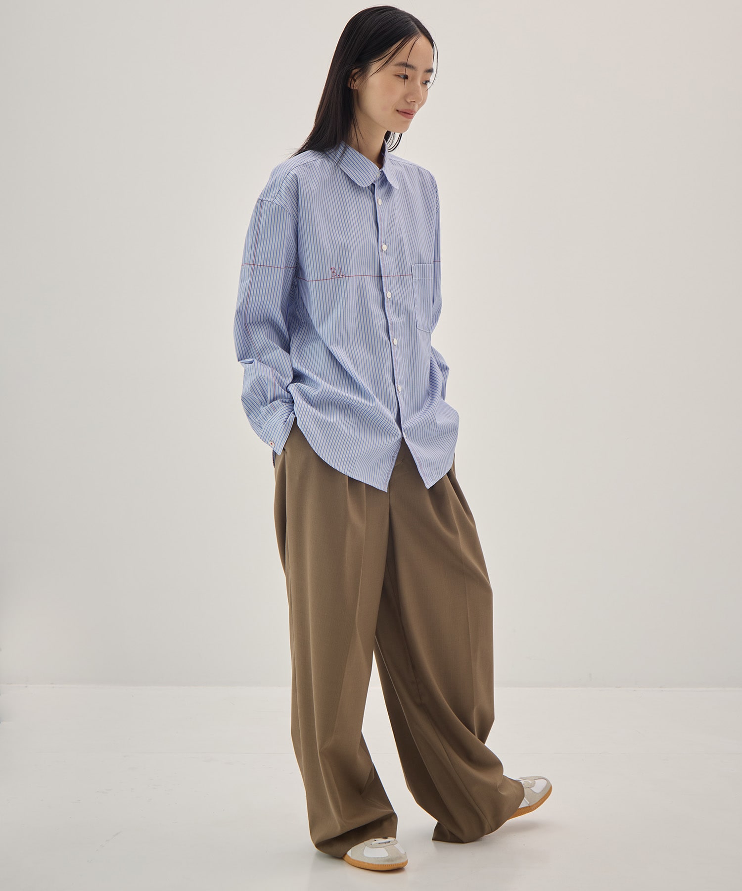 Round collar shirt KHOKI
