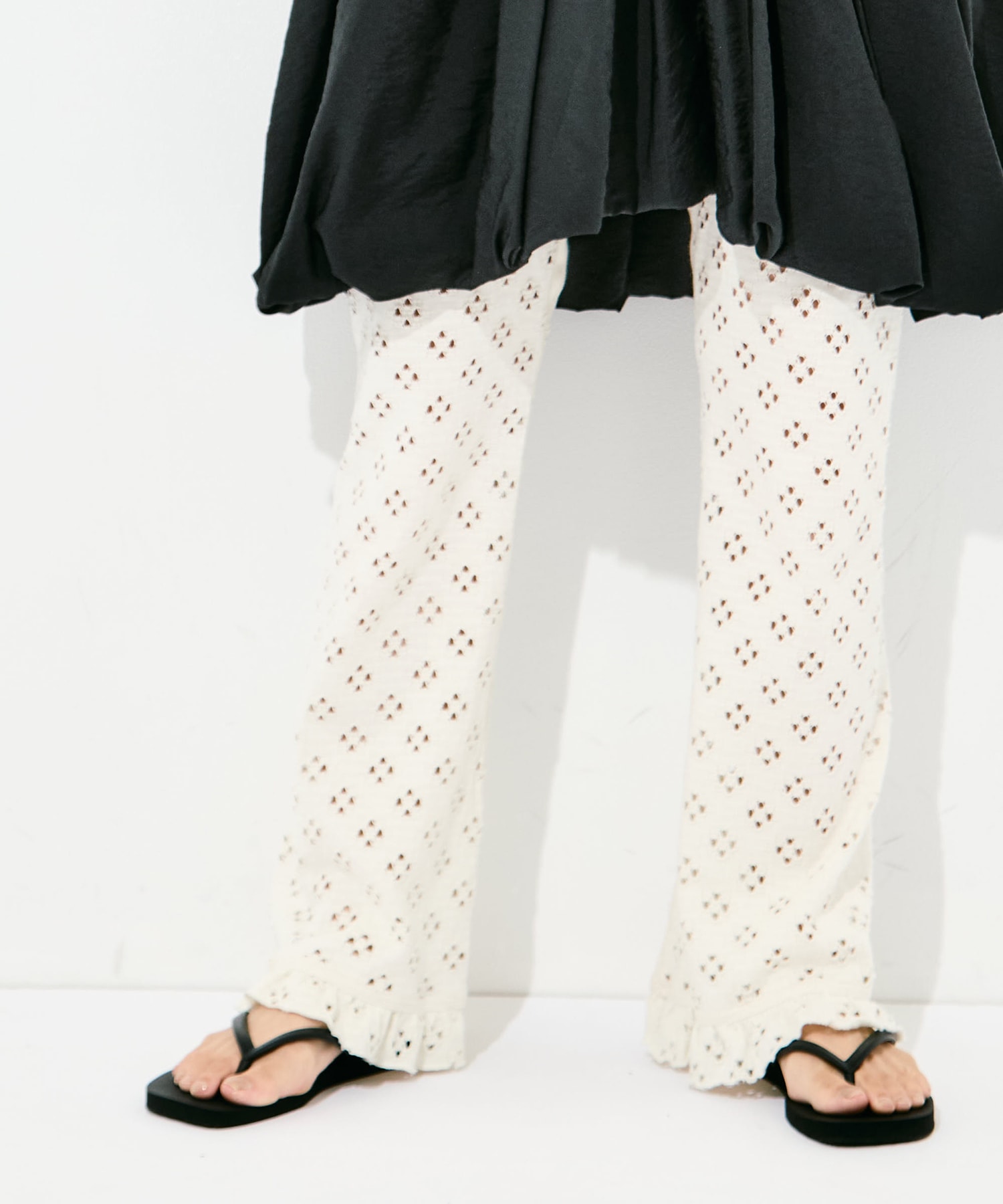 Frill Pant - Cutwork RhodolirioN