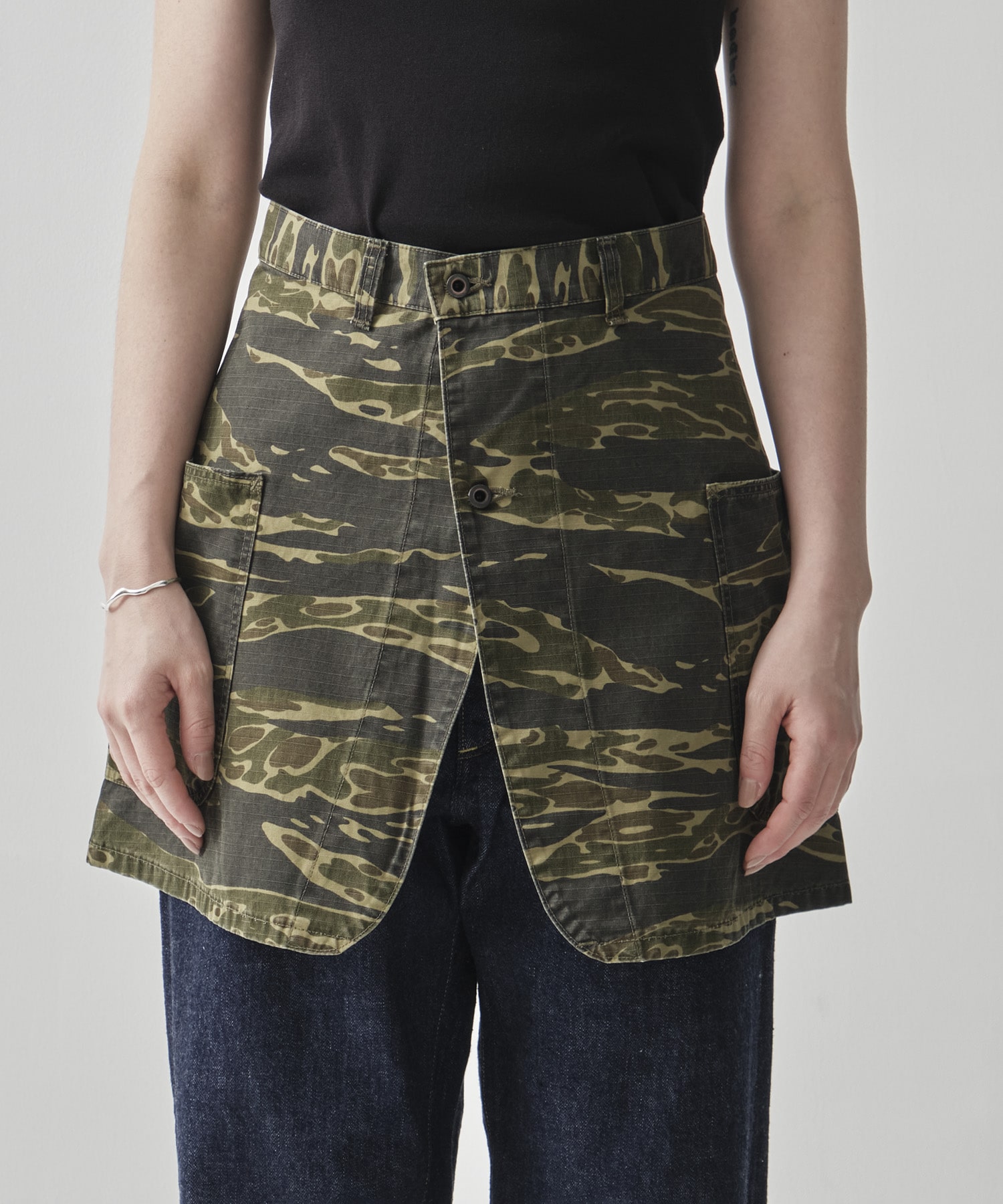 TIGER CAMO OVERLAP SKIRT orSlow