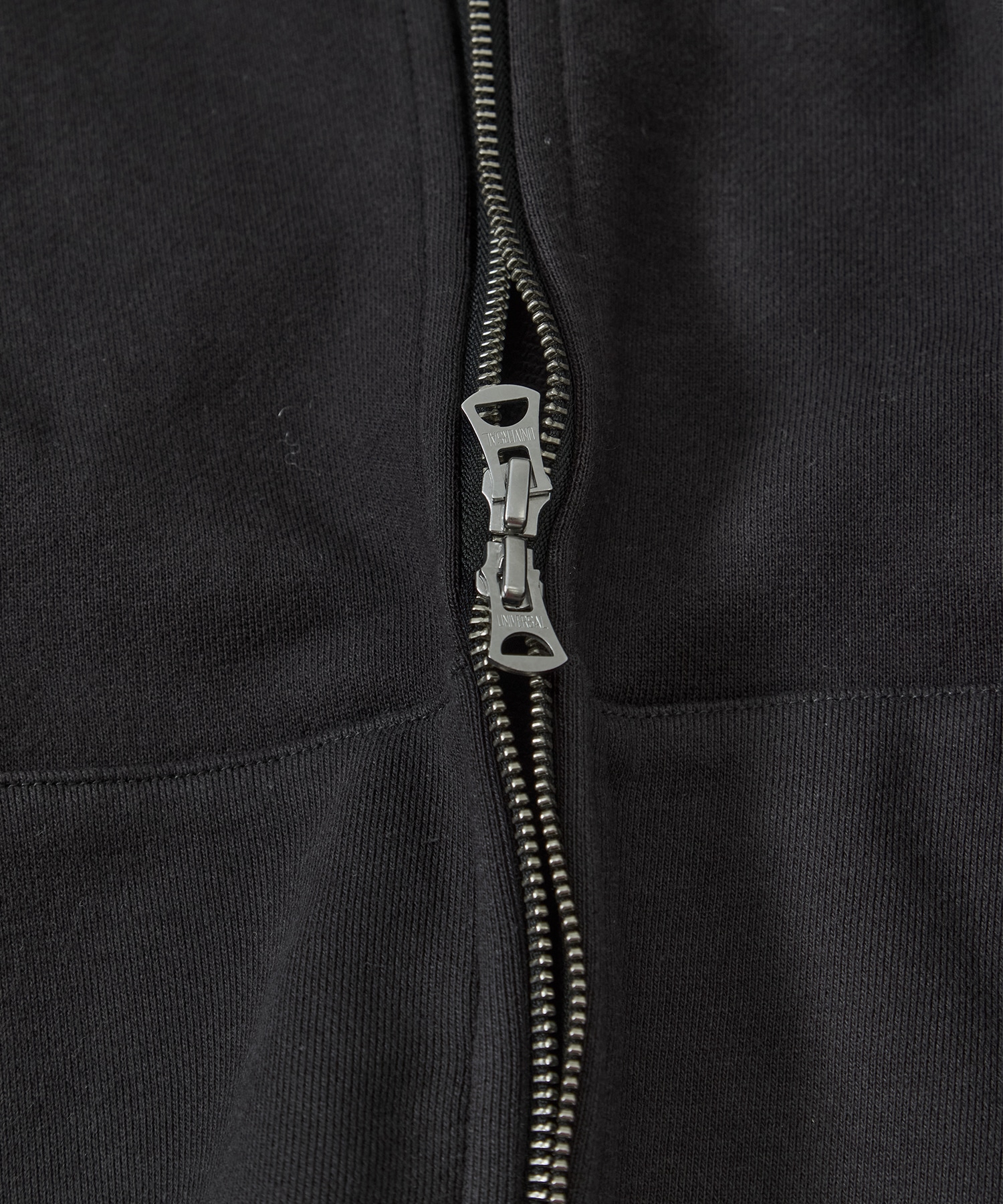 コンパクトループFテリーZipフーディー KEY TIMEZ