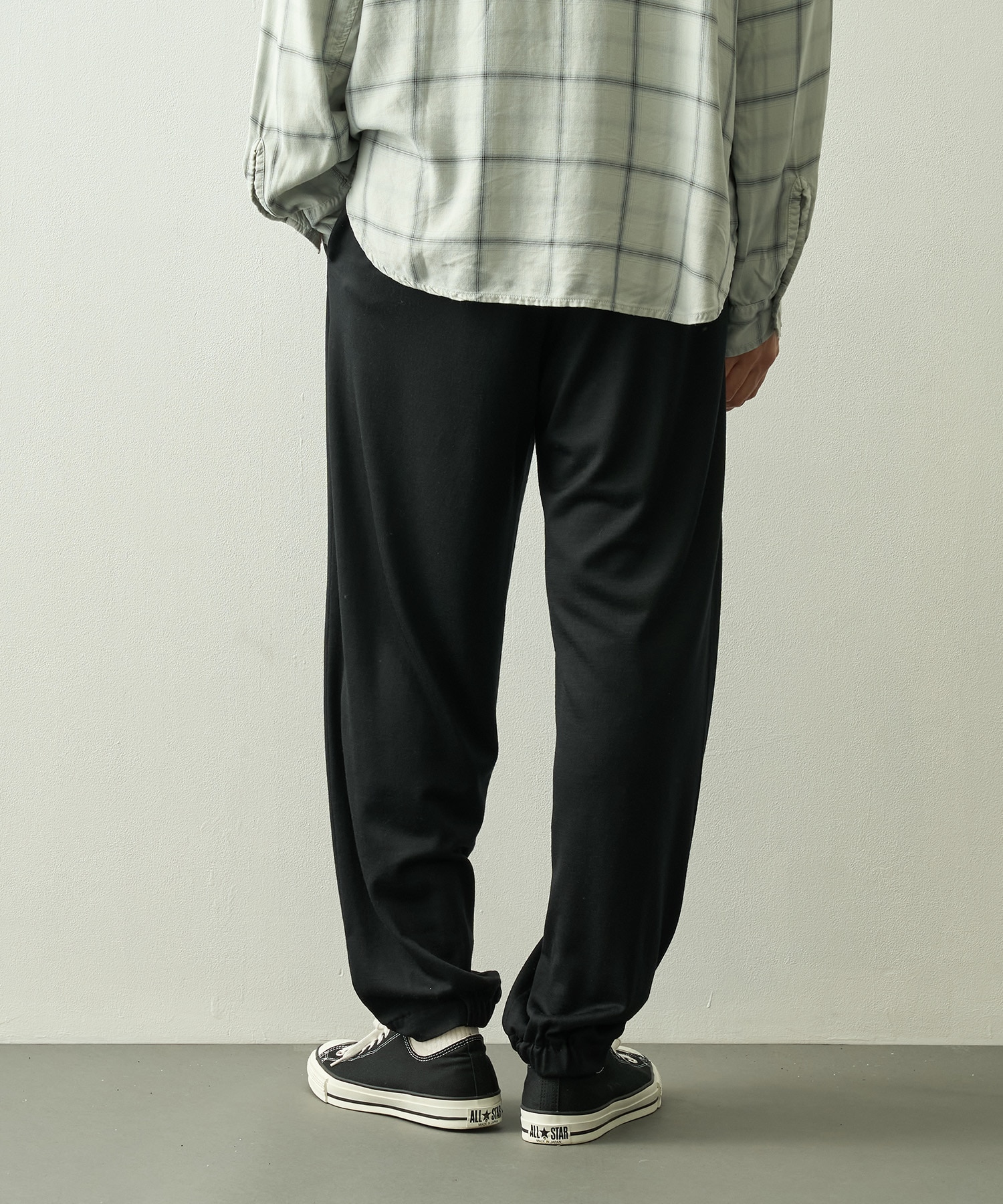 Tapared Jogger Pants WRAPINKNOT