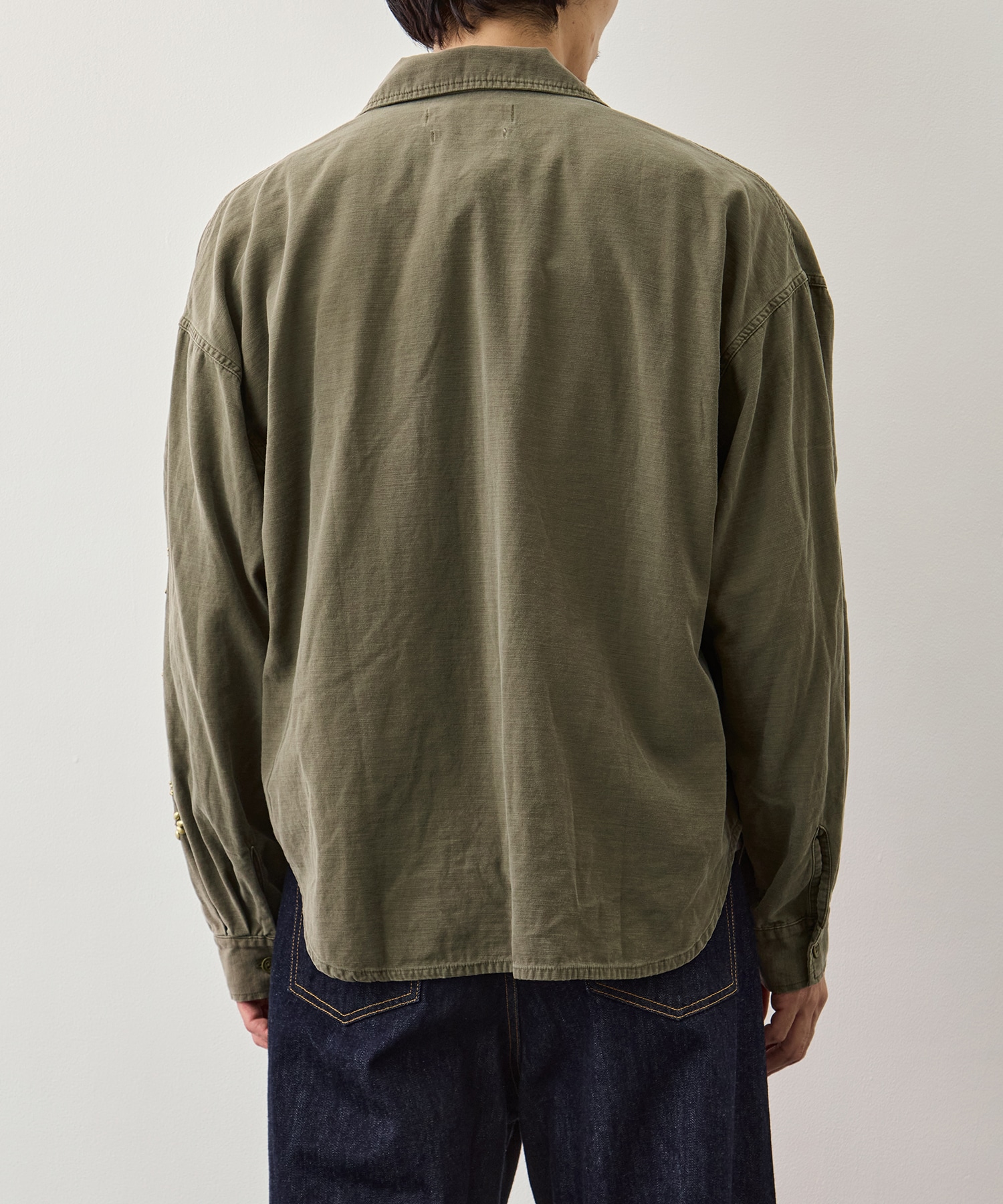 WIDE MILITARY SHIRT(袖：スタッズ) REMI RELIEF