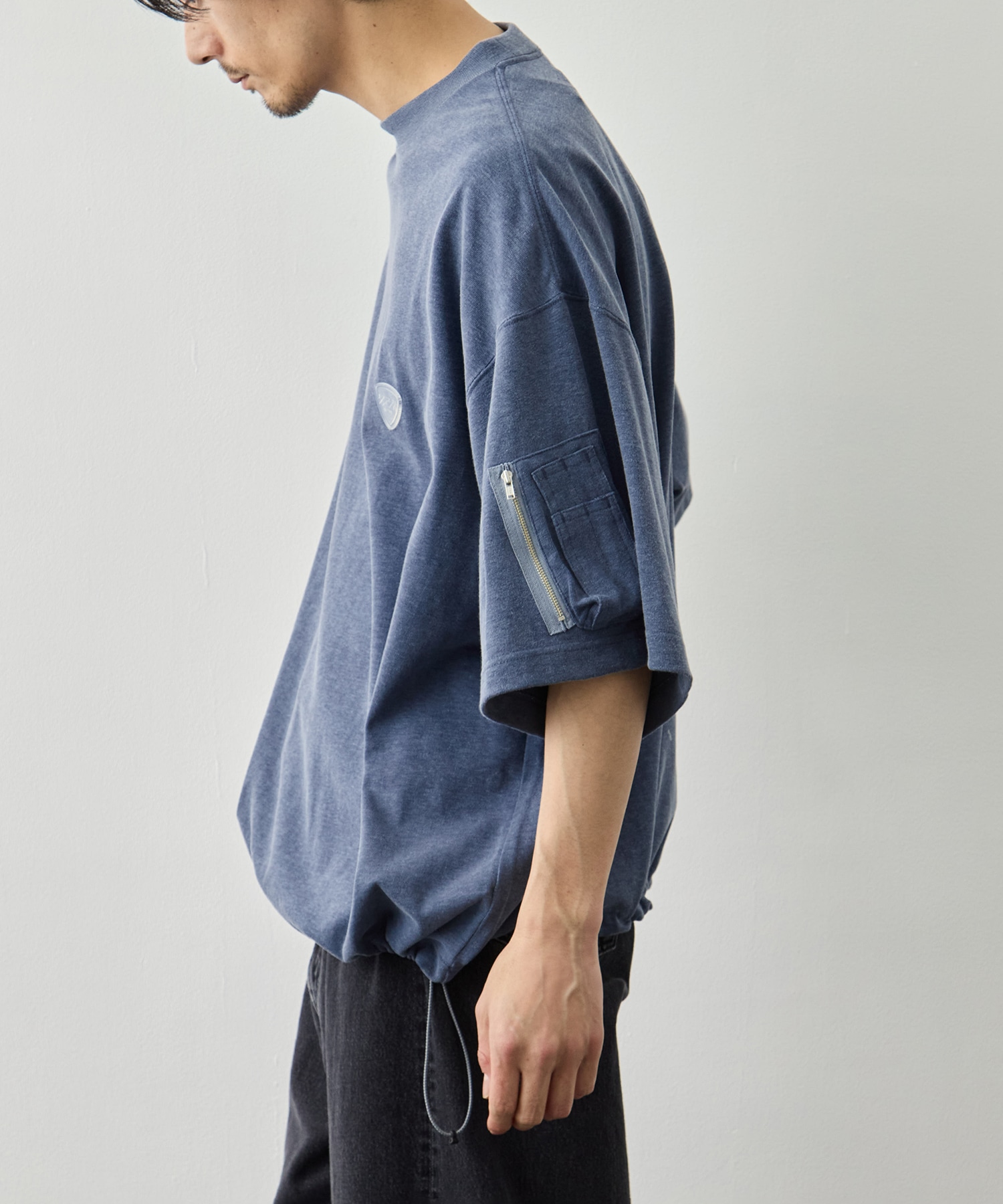 Arm Pocket Balloon T-Shirt is-ness