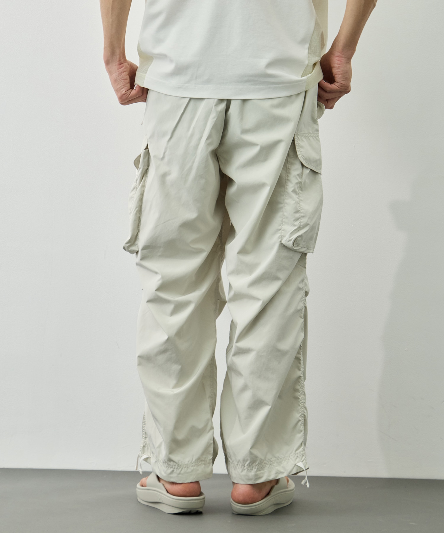 OVERSIZED CARGO PANTS and wander