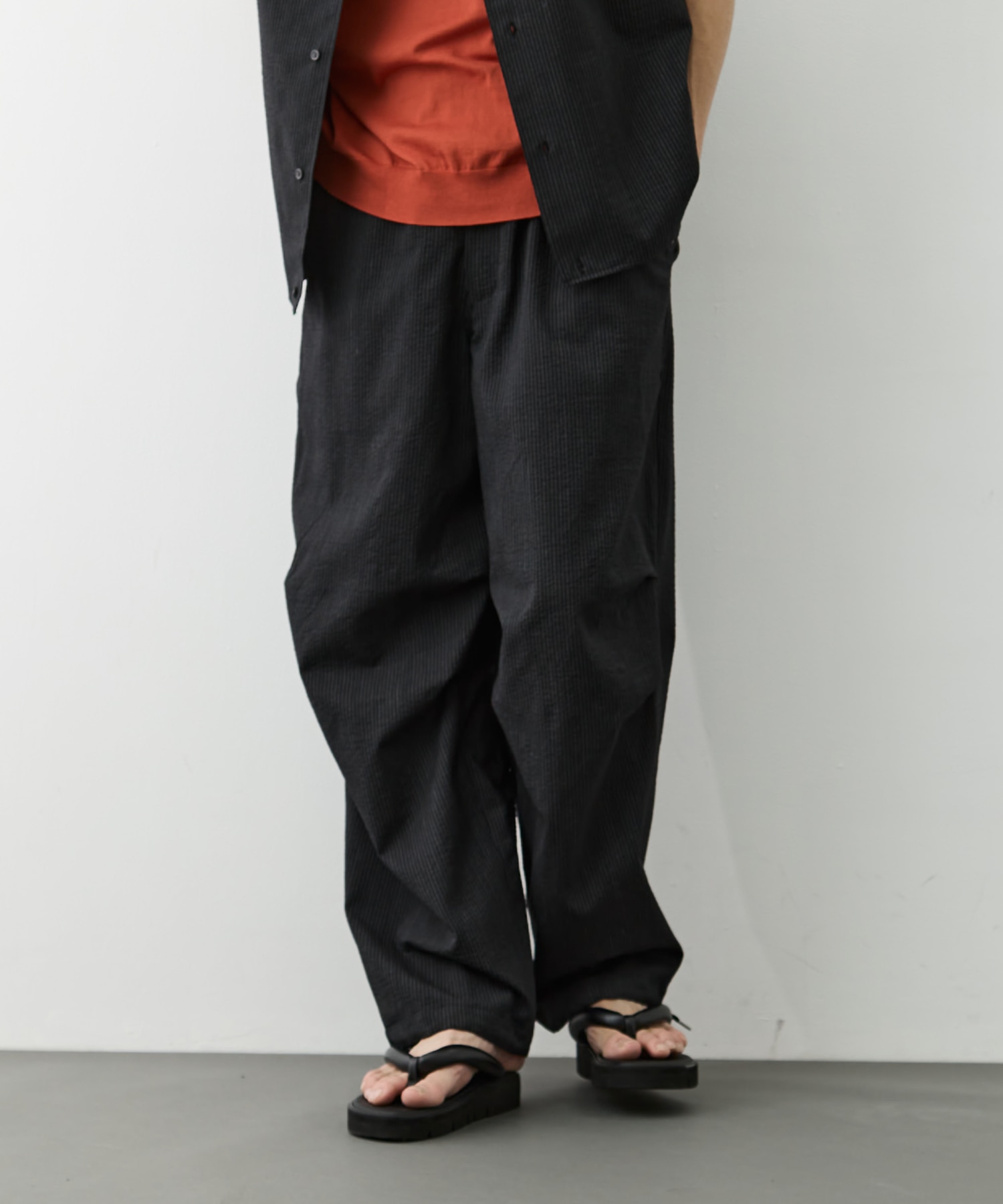 別注KNEE TUCK PANTS marka