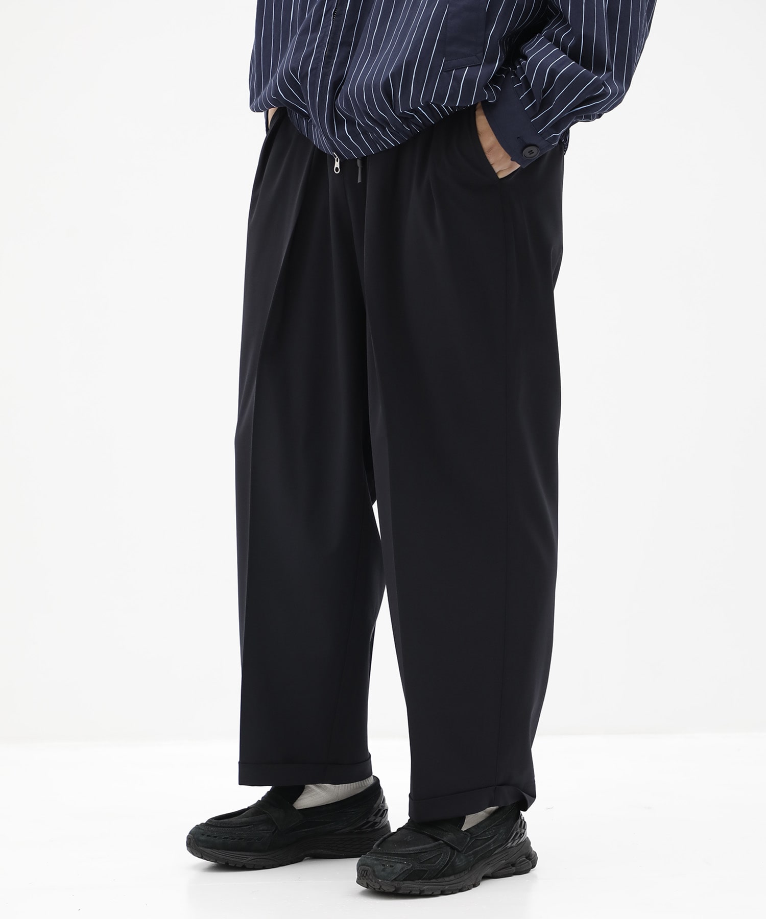 INVERTED PLEATS PANTS S.F.C