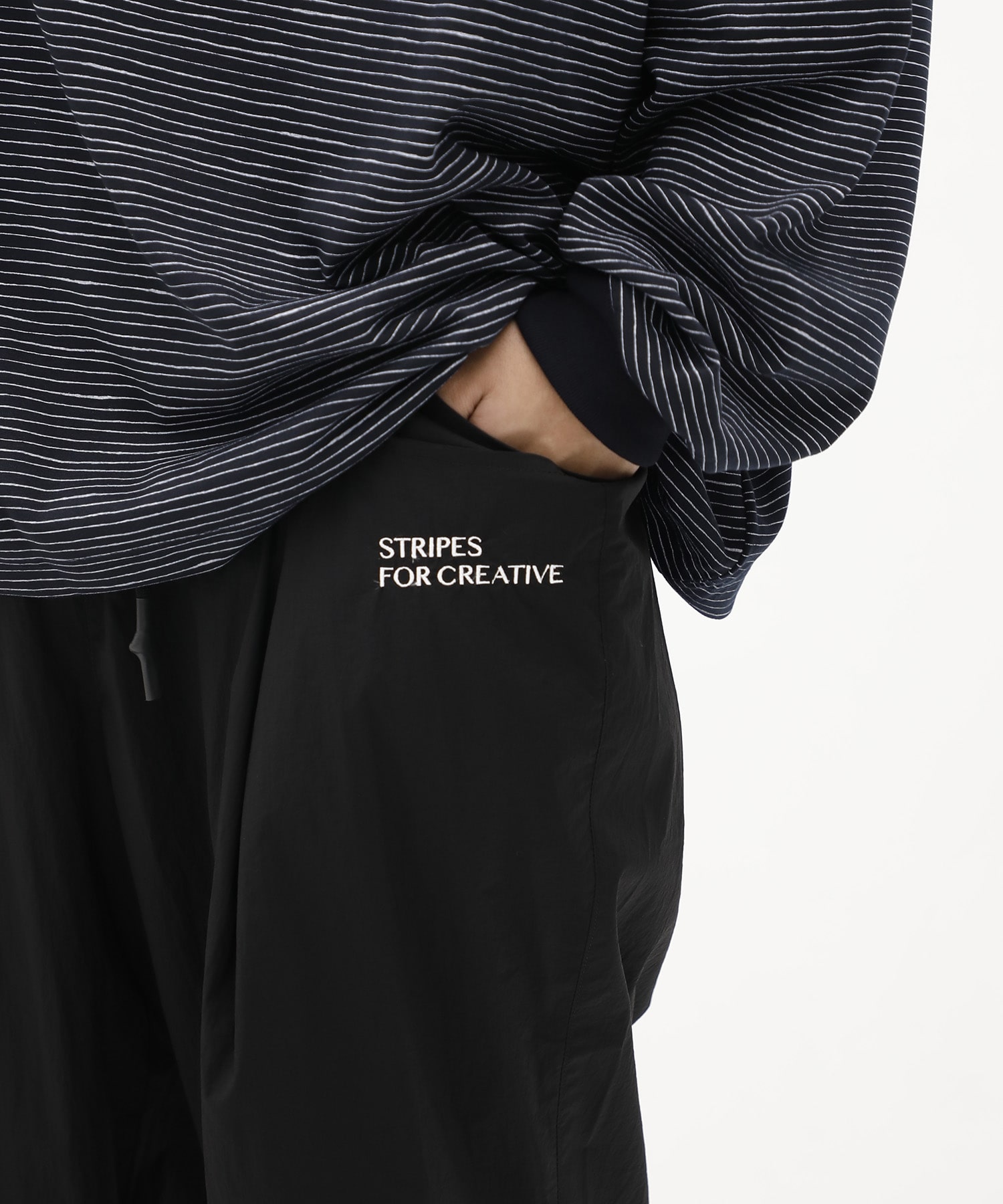 WIDE TAPERED EASY PANTS (NYLON) S.F.C