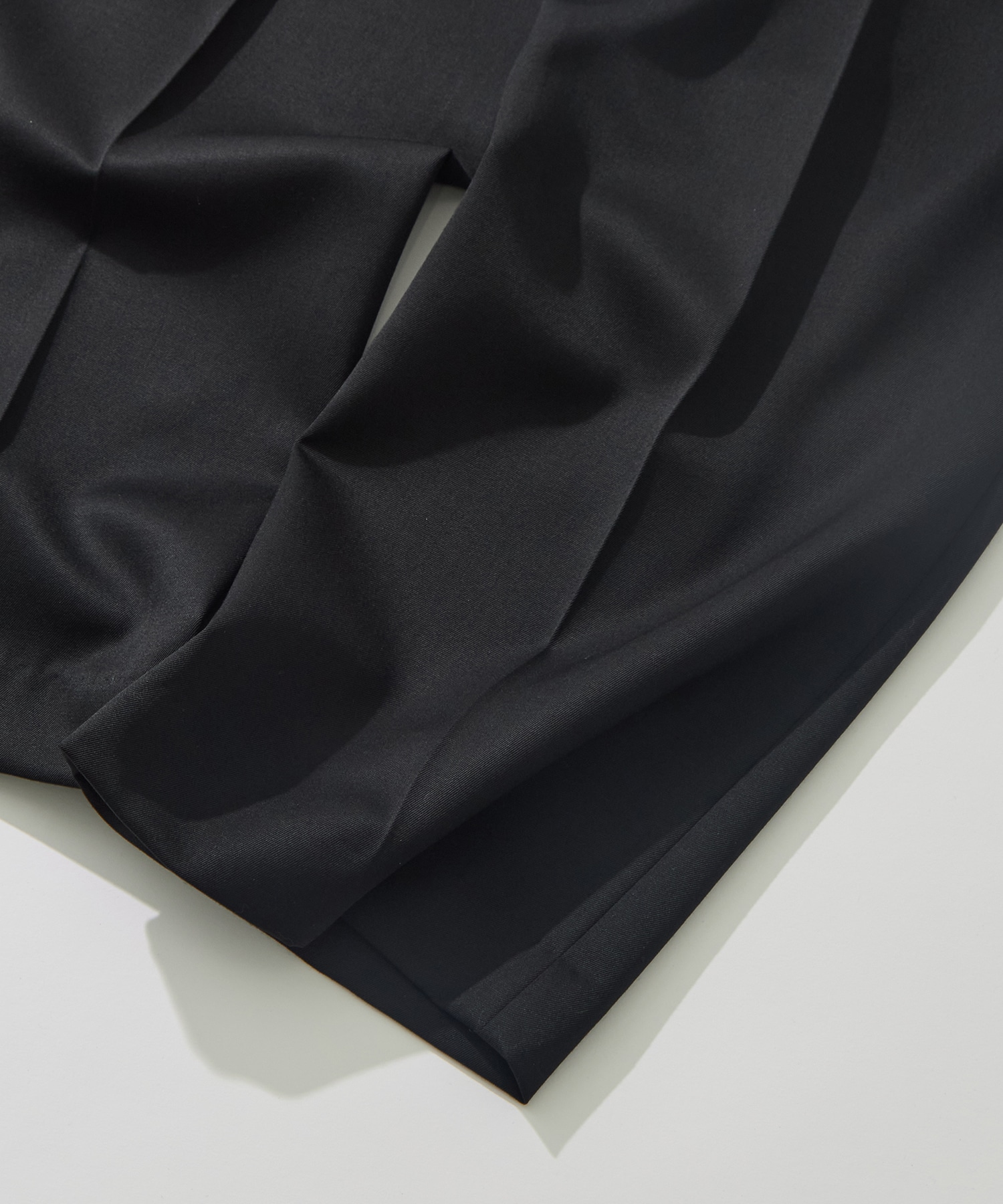WOOL TWO TUCK SLACKS FUJI