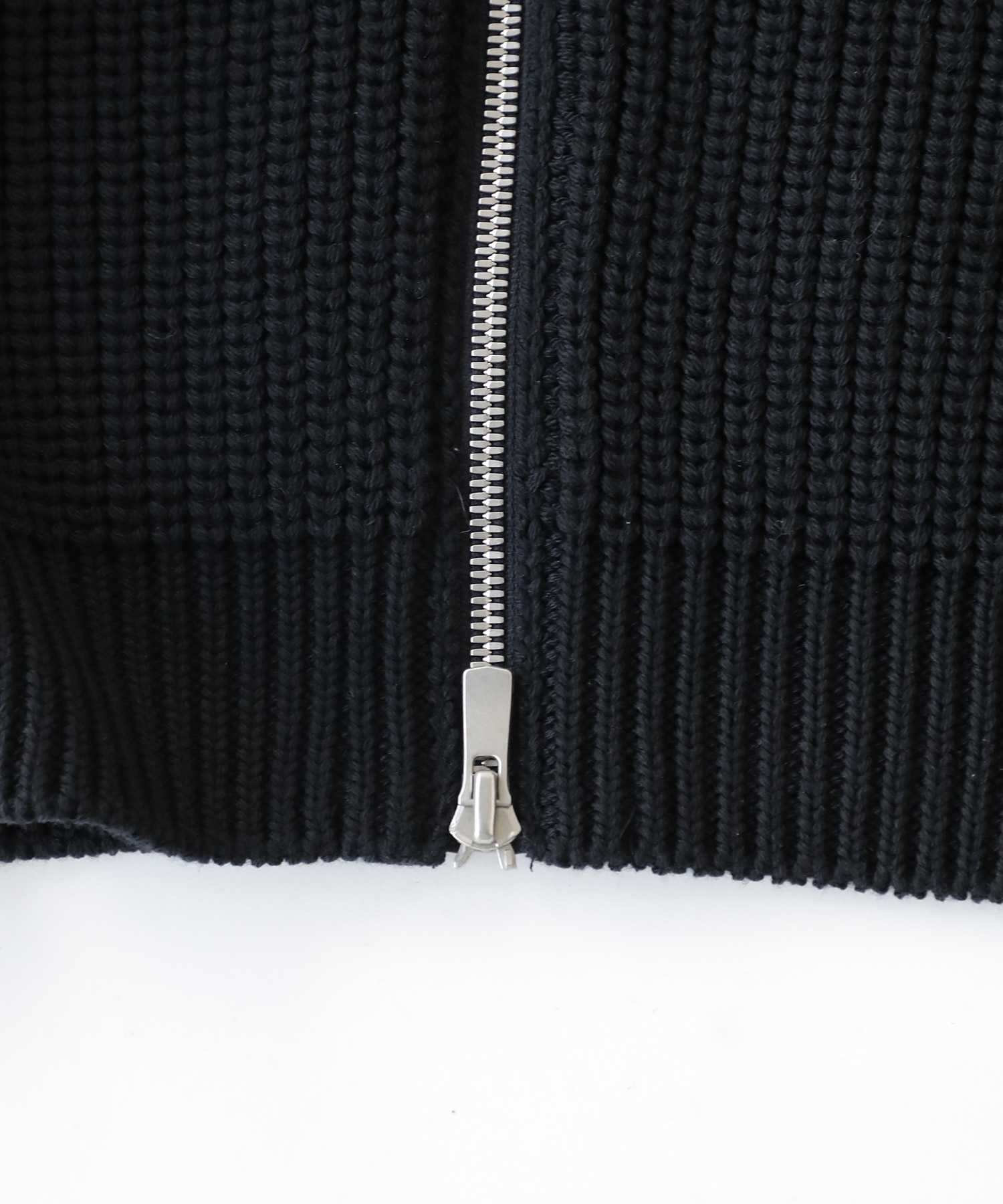 SIGNATURE DRIVERS KNIT BATONER