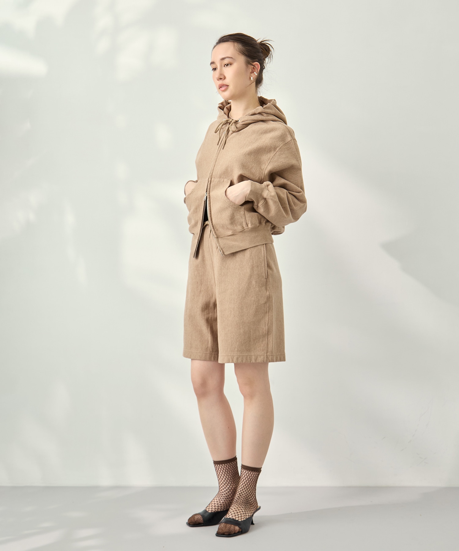 Thin-Sweat Shorts blurhmsROOTSTOCK