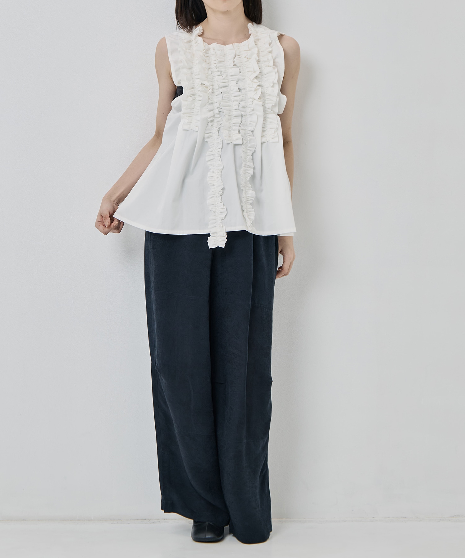 Sleeveless Frill Shirt - Twill RhodolirioN