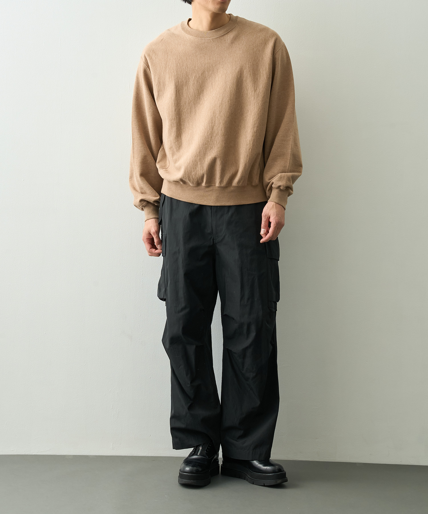 Thin-Sweat Crew-Neck P/O blurhmsROOTSTOCK