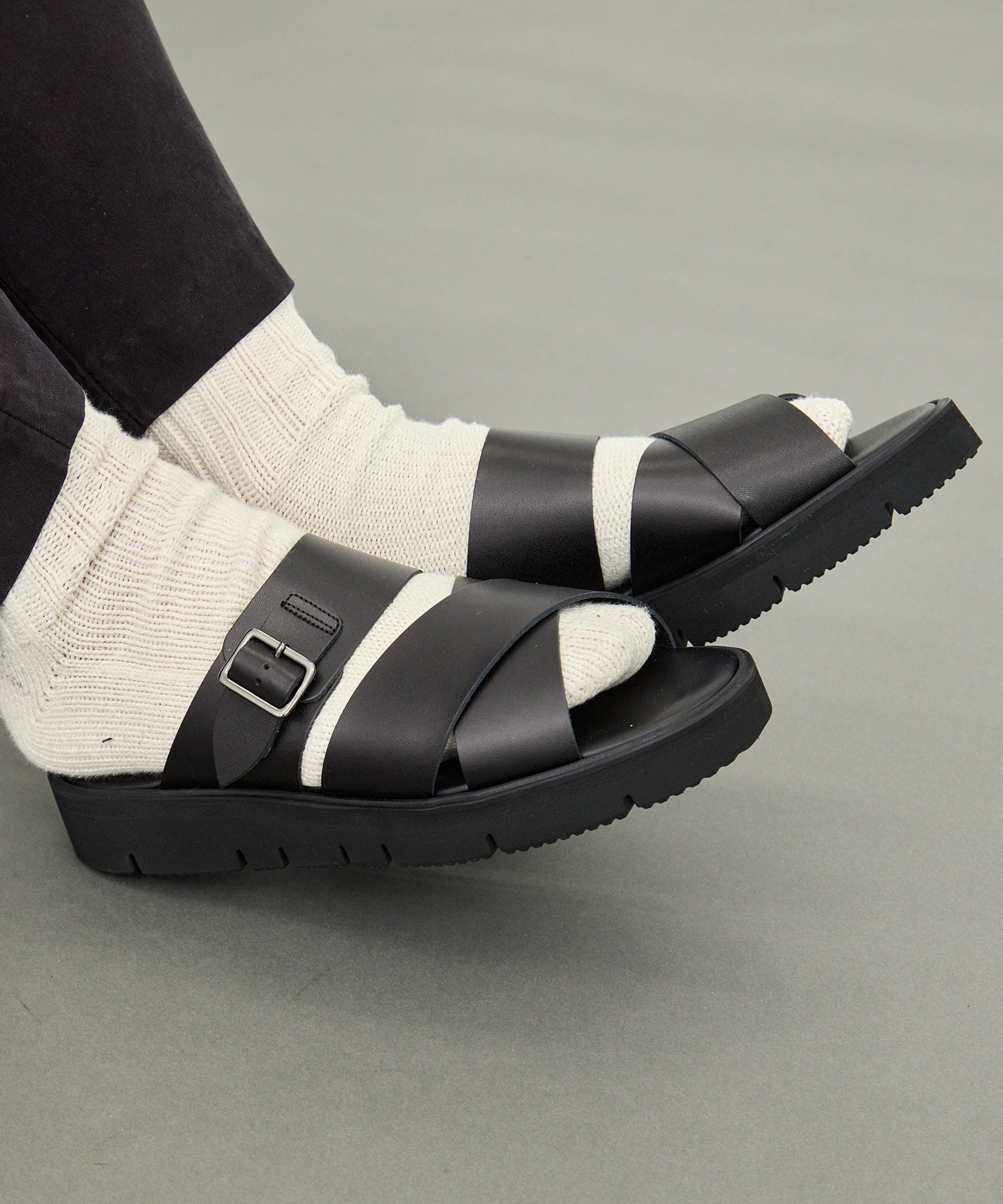 CROSS BELT SANDALS(GLOXI CUT MEDIUM SOLE) foot the coacher