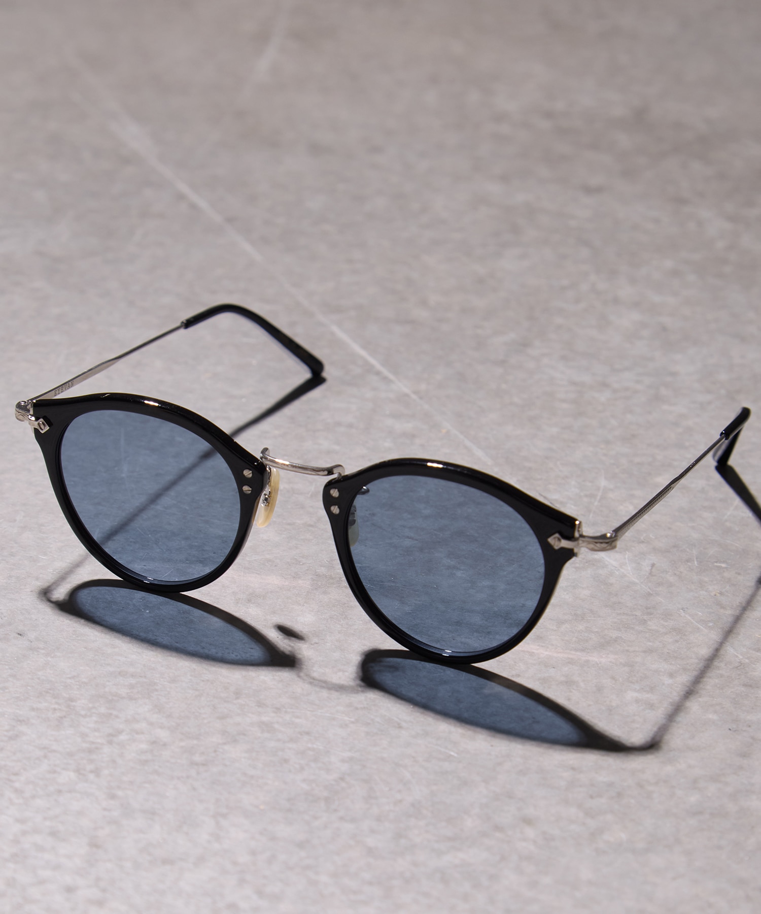 E-0505-(47) PBKS-BLU. EYEVAN