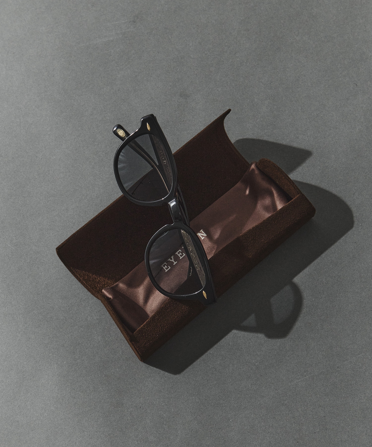 Webb(49) PBK-GRY. EYEVAN