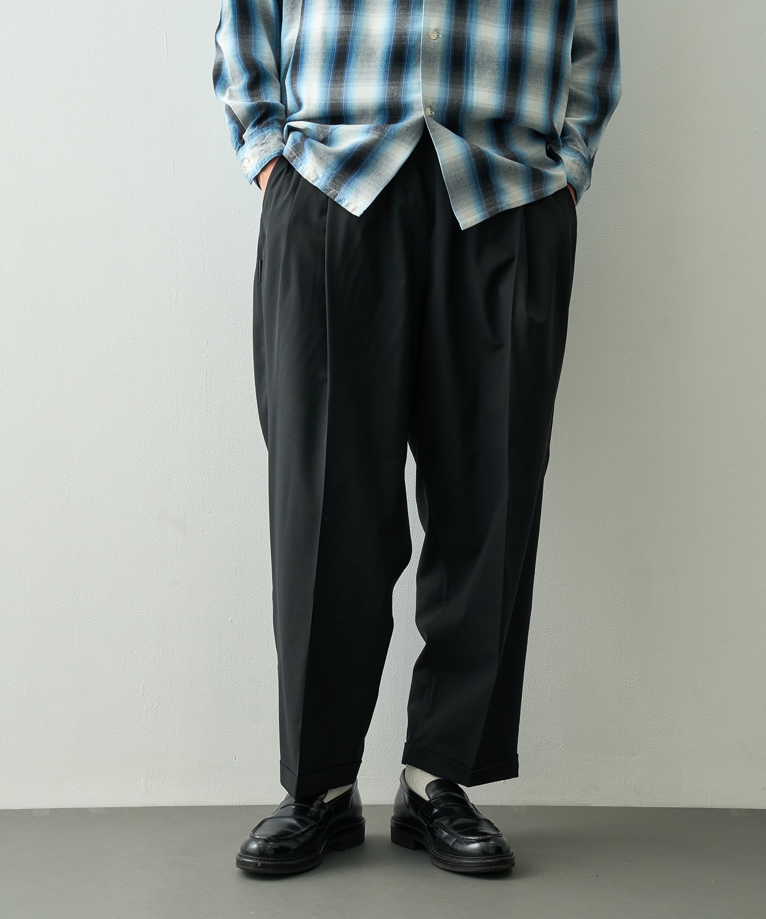 TWO TUCK S WOOL PANTS S.F.C