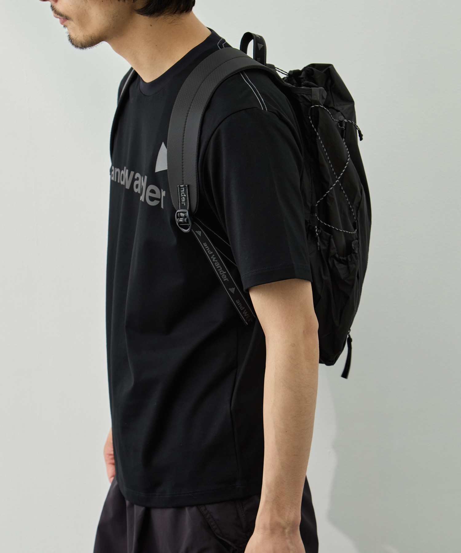 sil daypack and wander