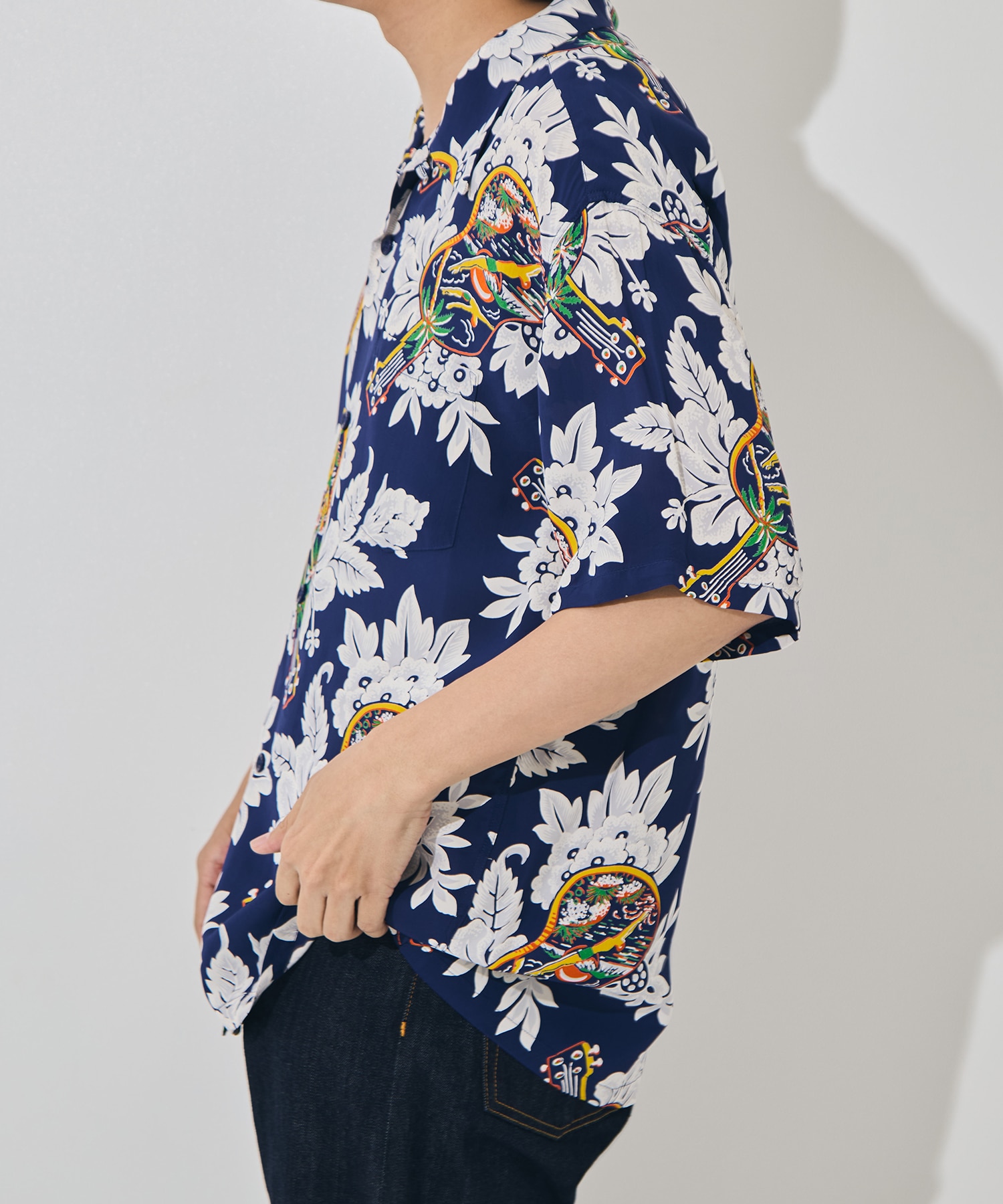 UKULELE MELODYS/S RAYON HAWAIIAN SHIRT SUN SURF