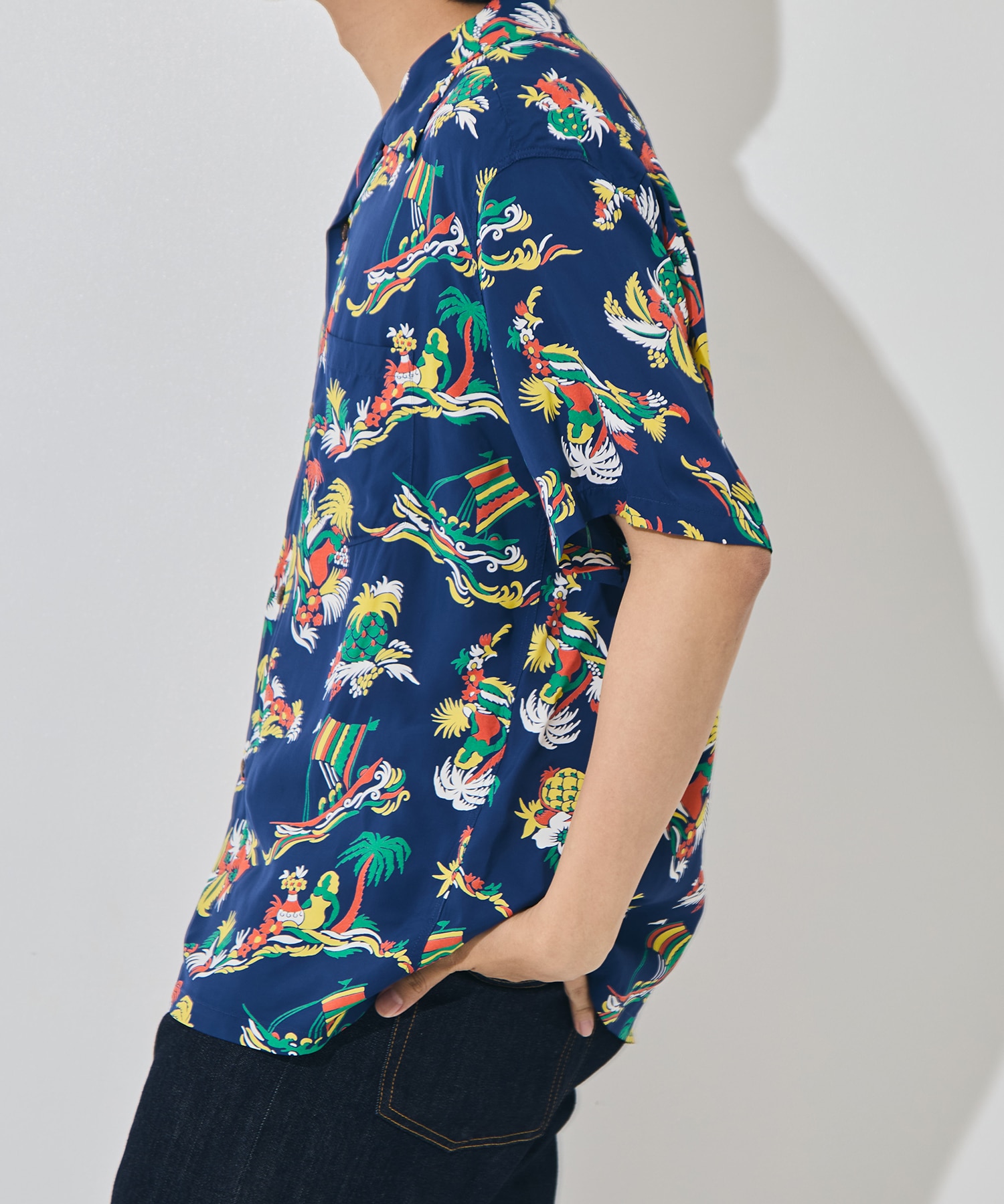 ISLAND TRIPS/S RANDOM WEAR SUN SURF