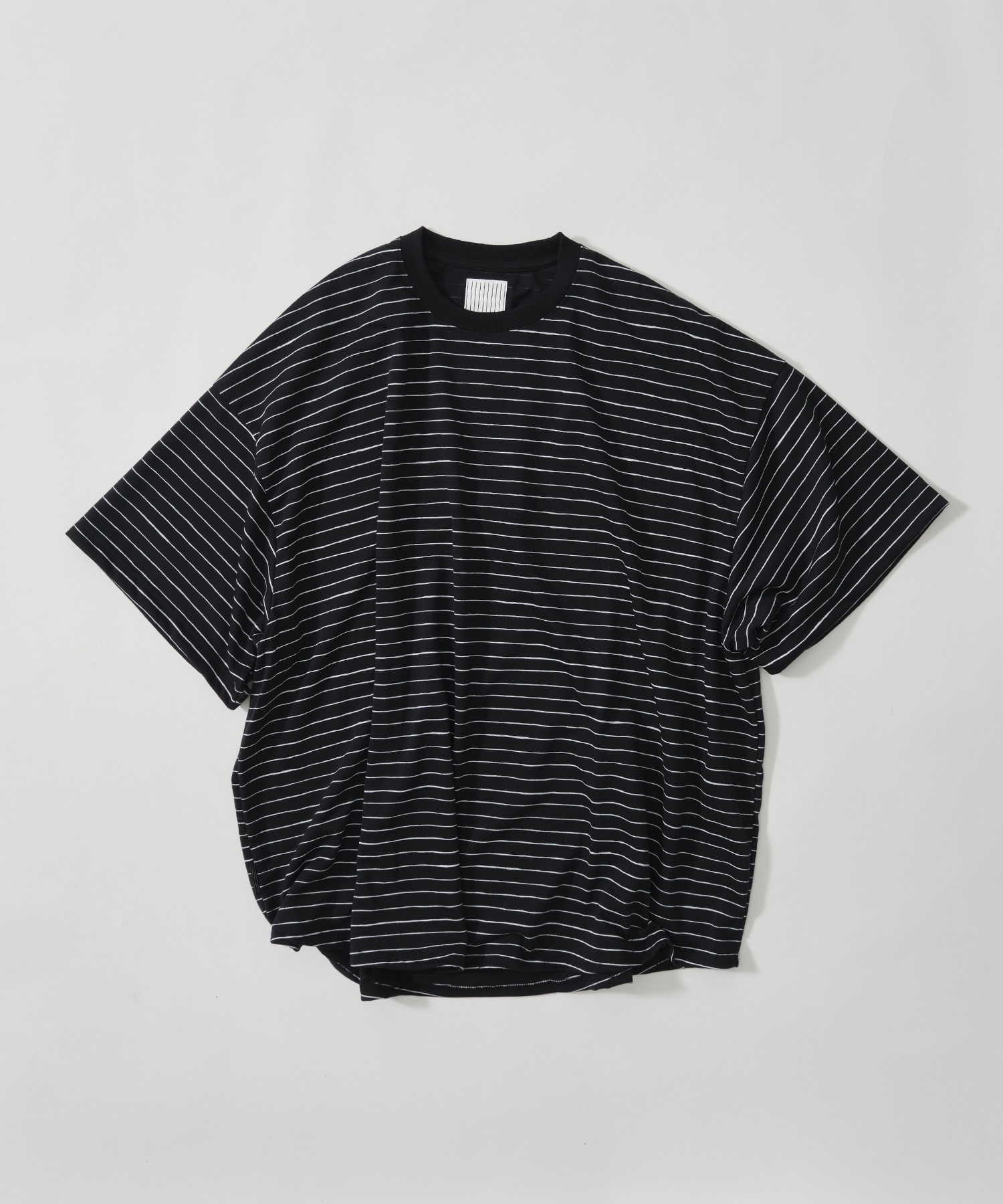 SUPER BIG SIDE STRIPE TECH SS TEE S.F.C