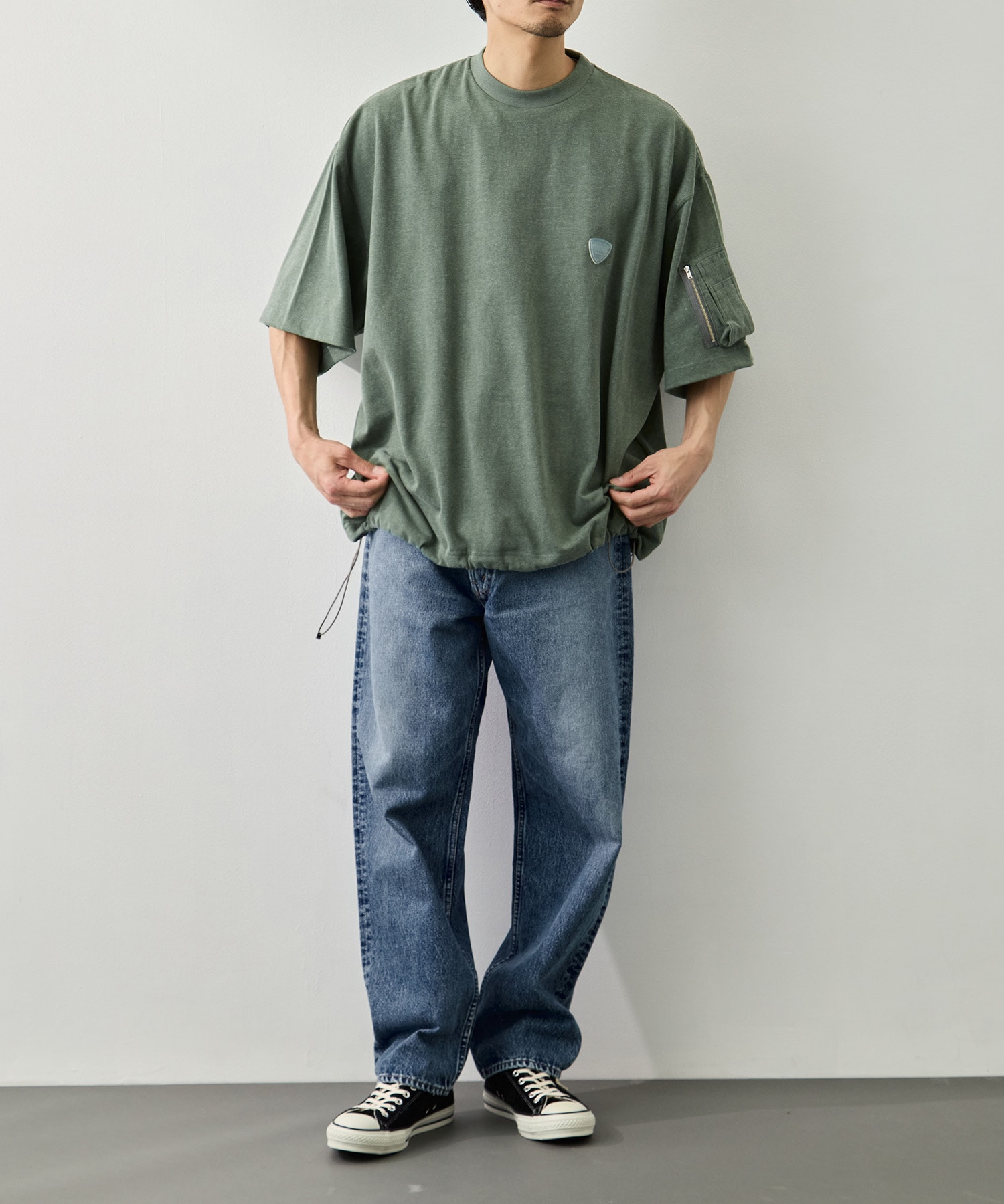 Arm Pocket Balloon T-Shirt is-ness