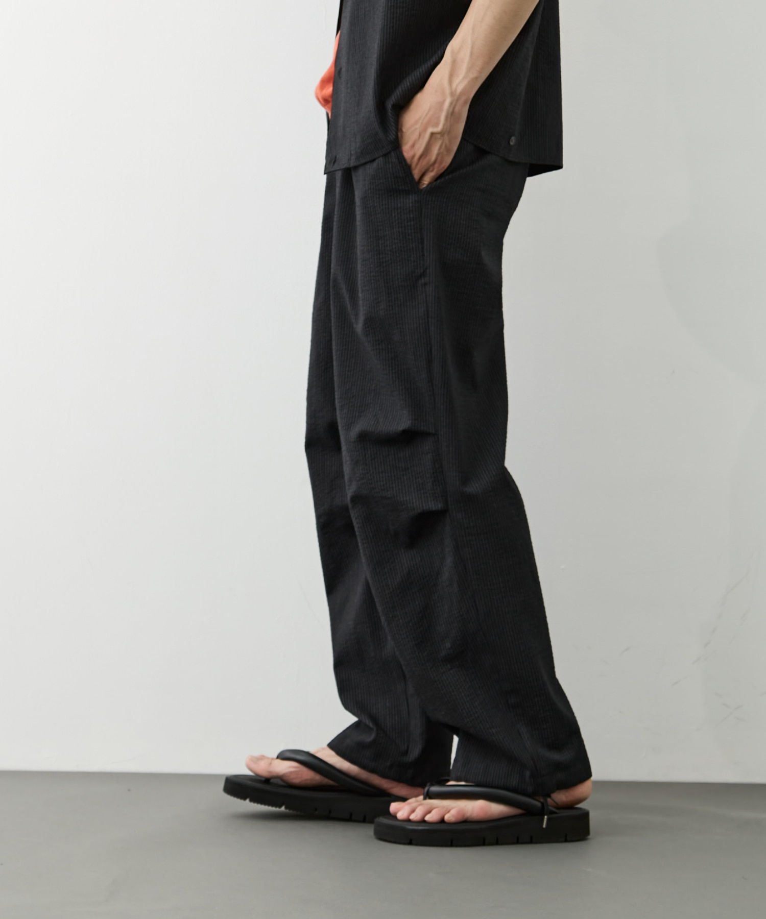 別注KNEE TUCK PANTS marka