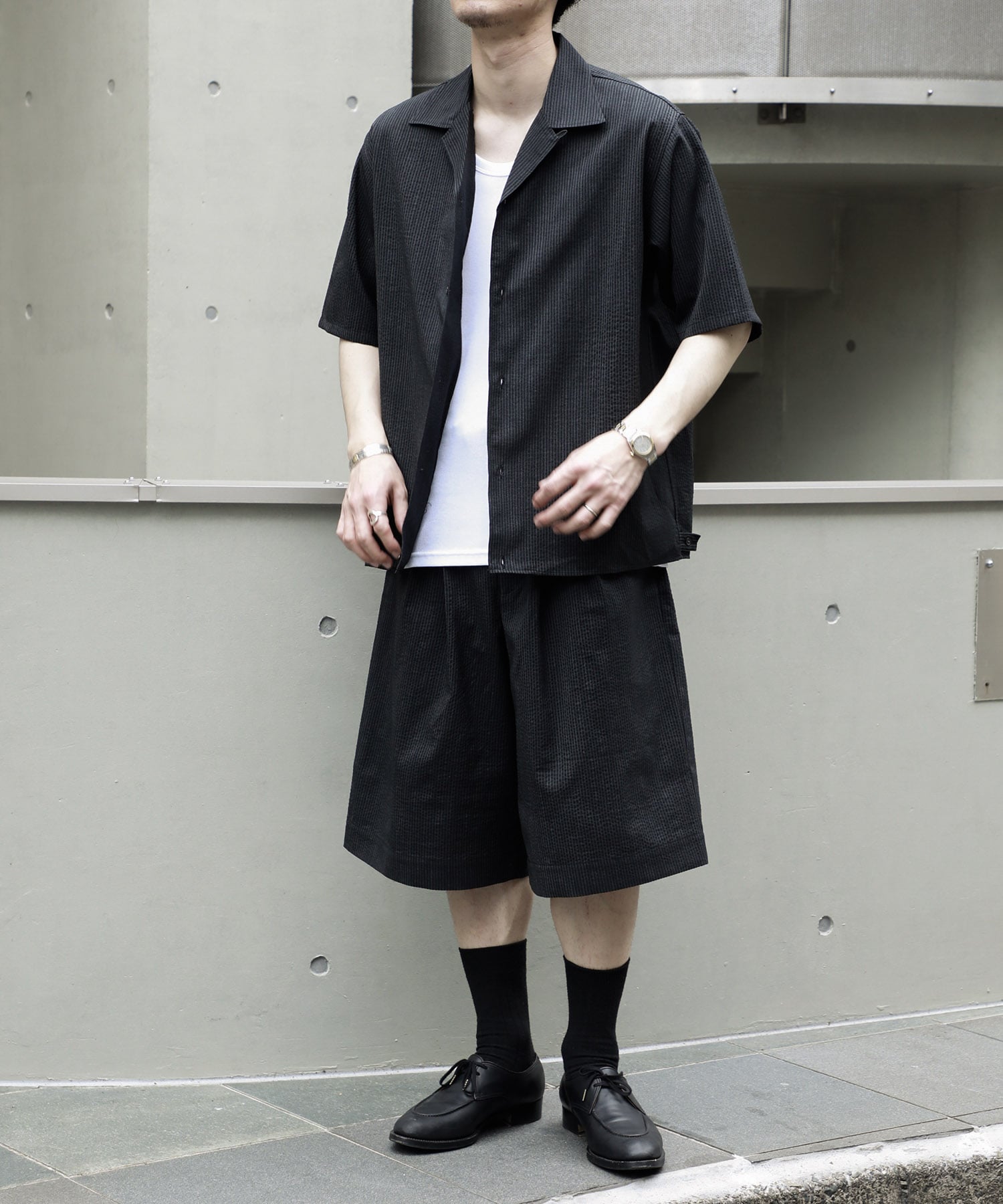 DOUBLE TUCK SHORTS marka