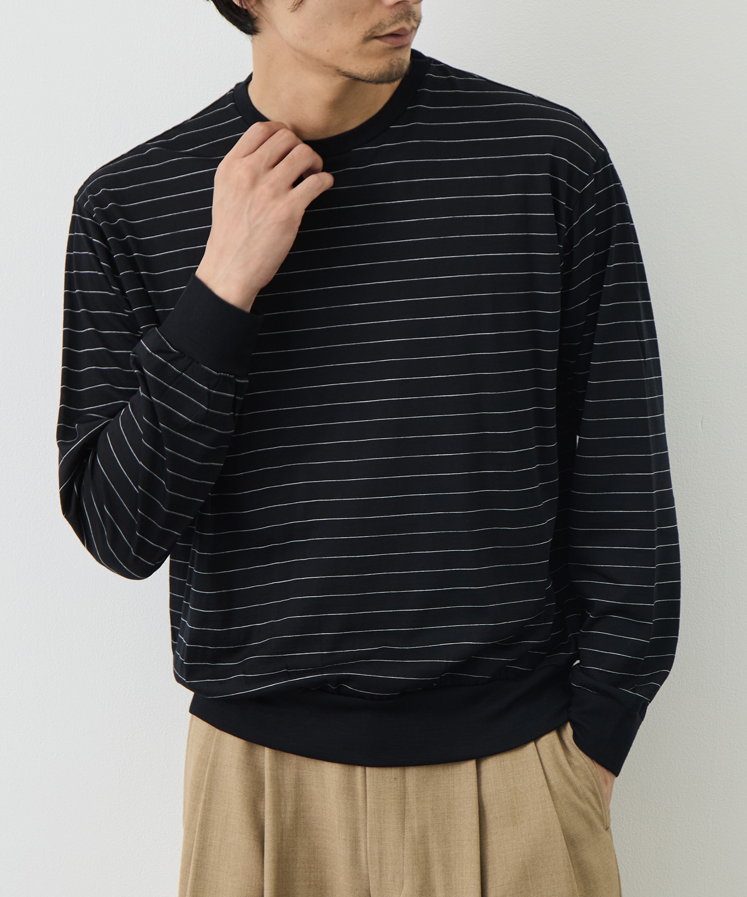 CREW NECK L/S TEE marka
