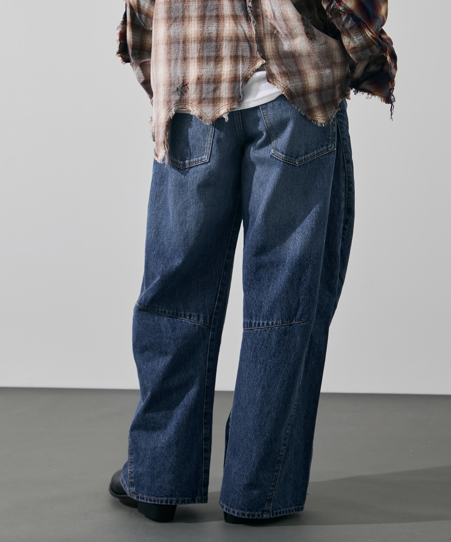 3D cutting denim pants KHOKI