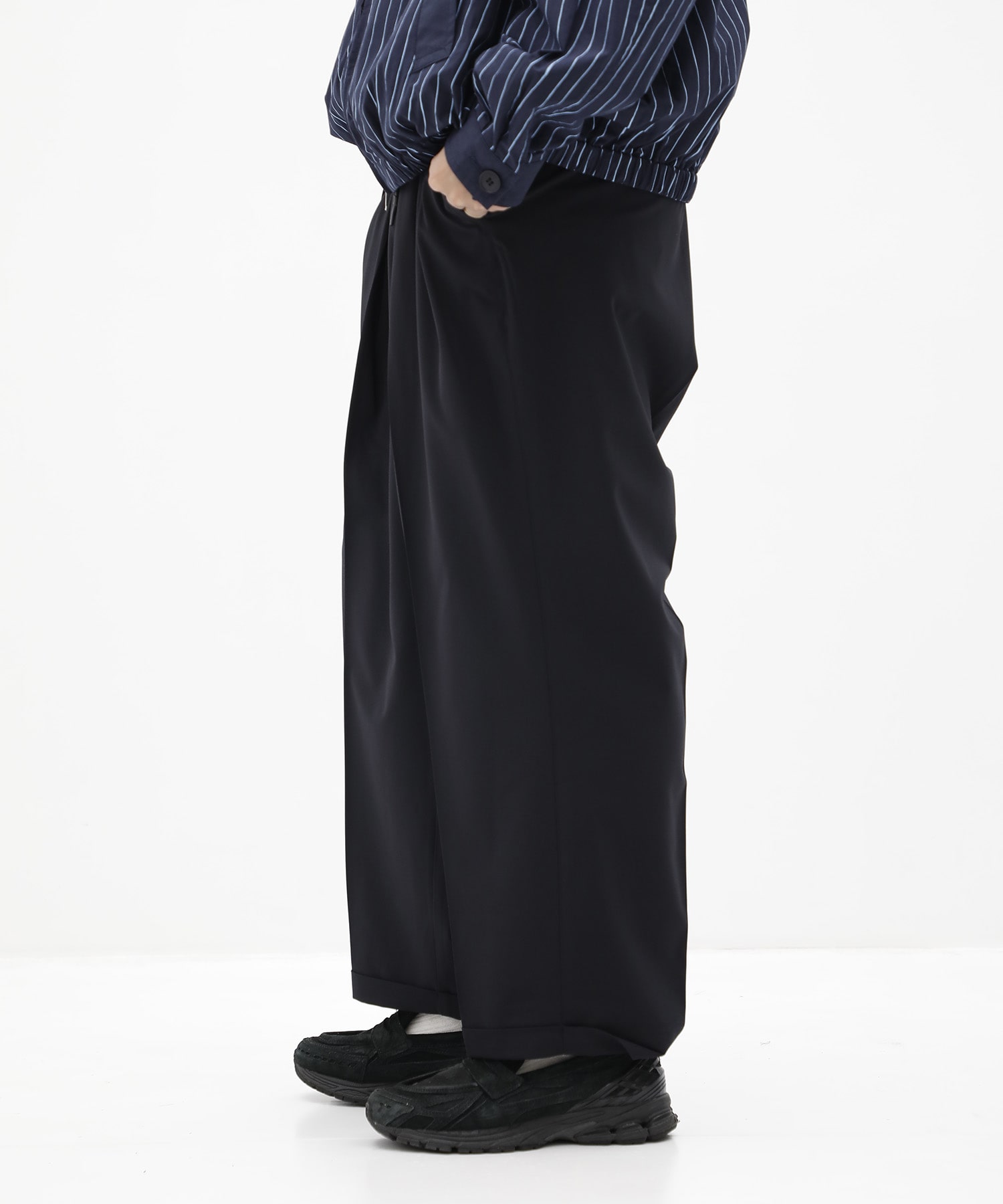 INVERTED PLEATS PANTS S.F.C