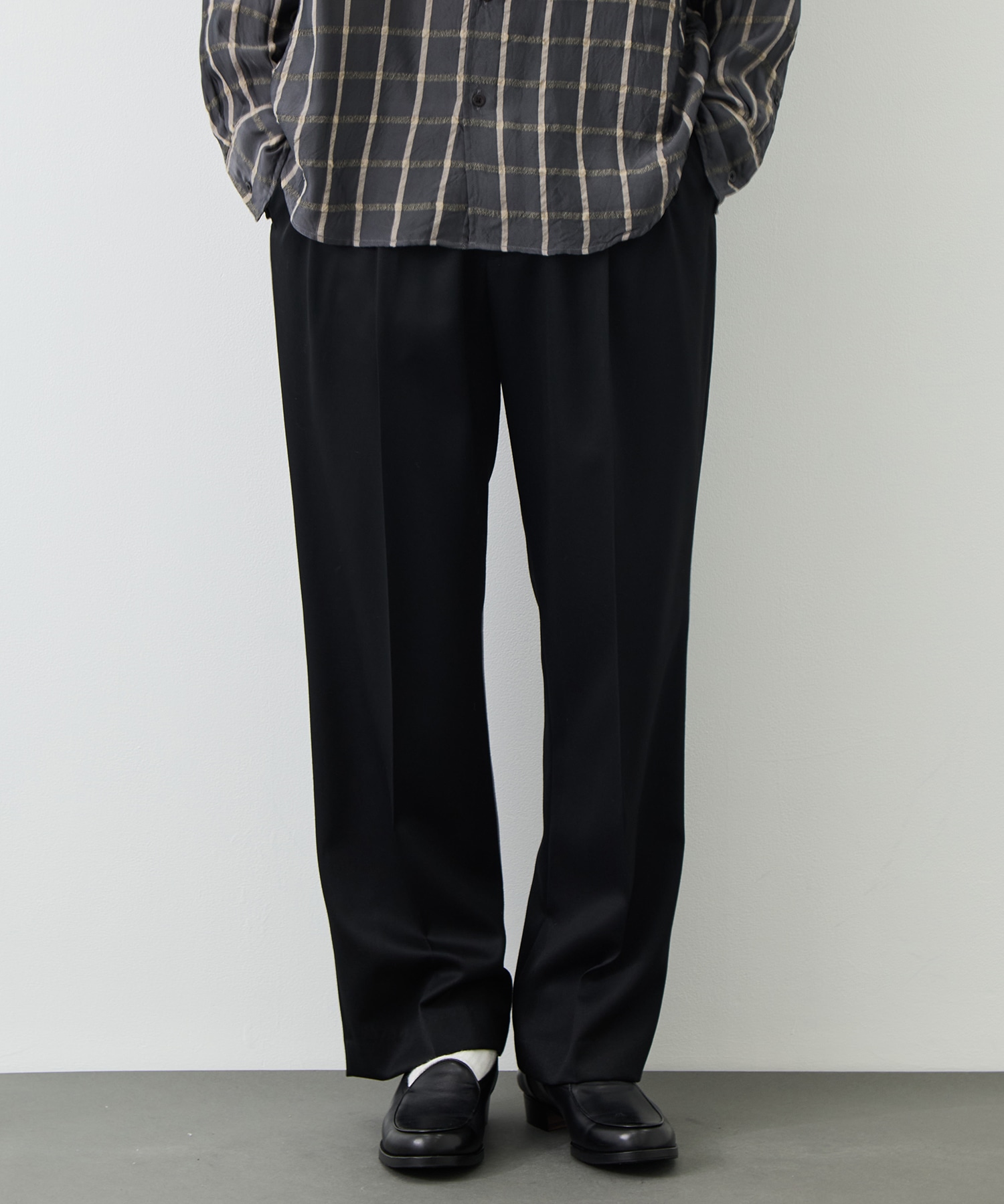 WOOL TWO TUCK SLACKS FUJI